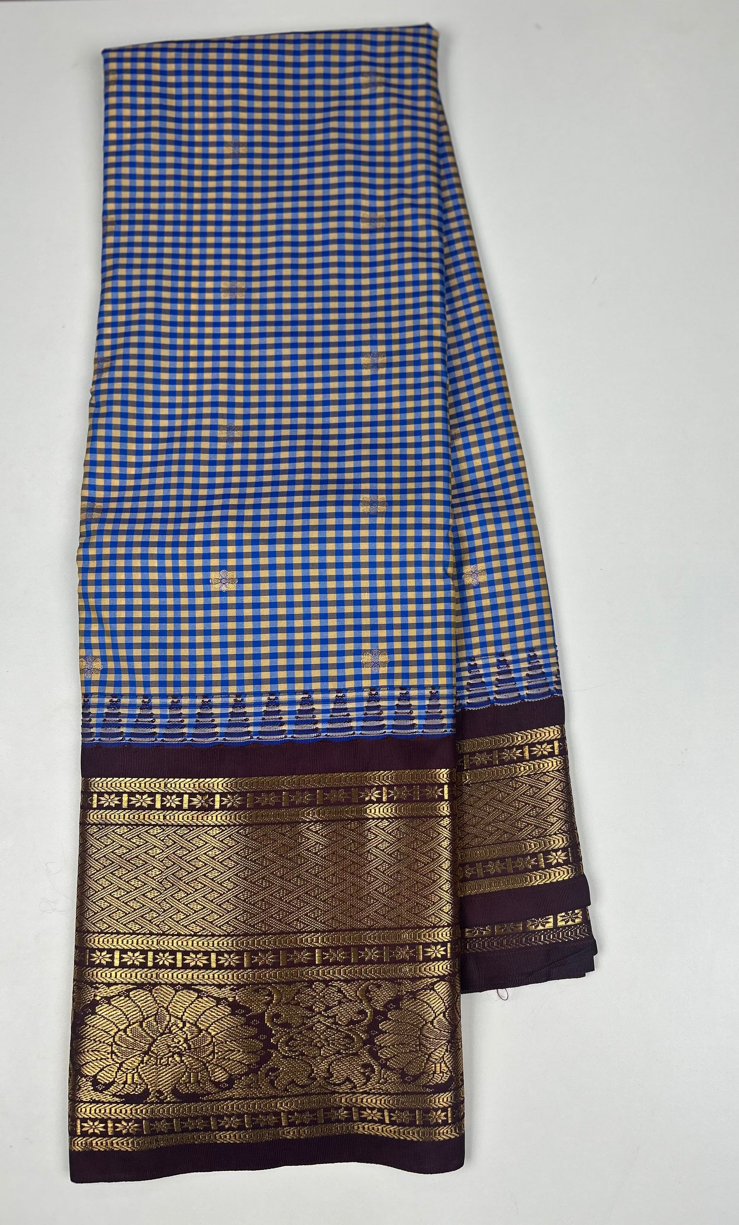 Semi Gadwal Vintage Checks Saree