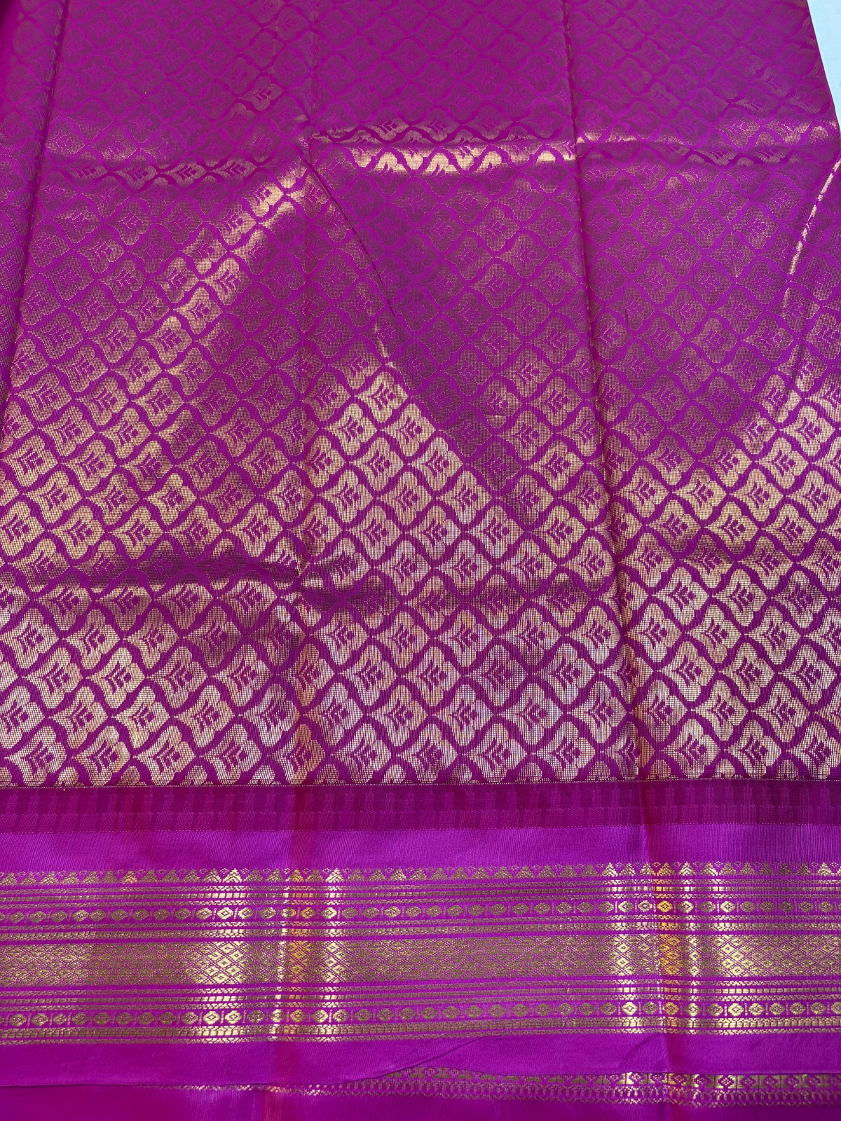 Semi Gadwal Small border Checks Saree