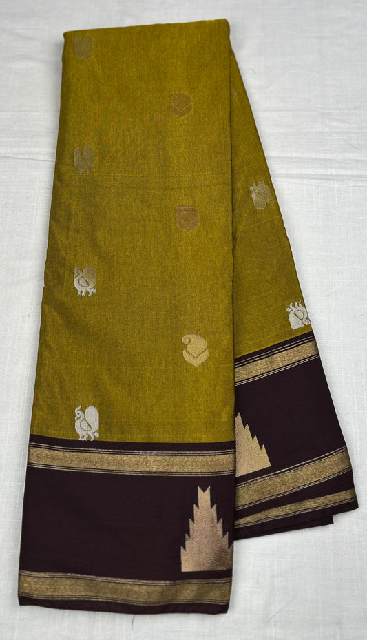Semi Gadwal Vintage Saree