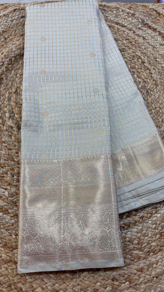 Vintage Style Semi Kanchi Self Saree