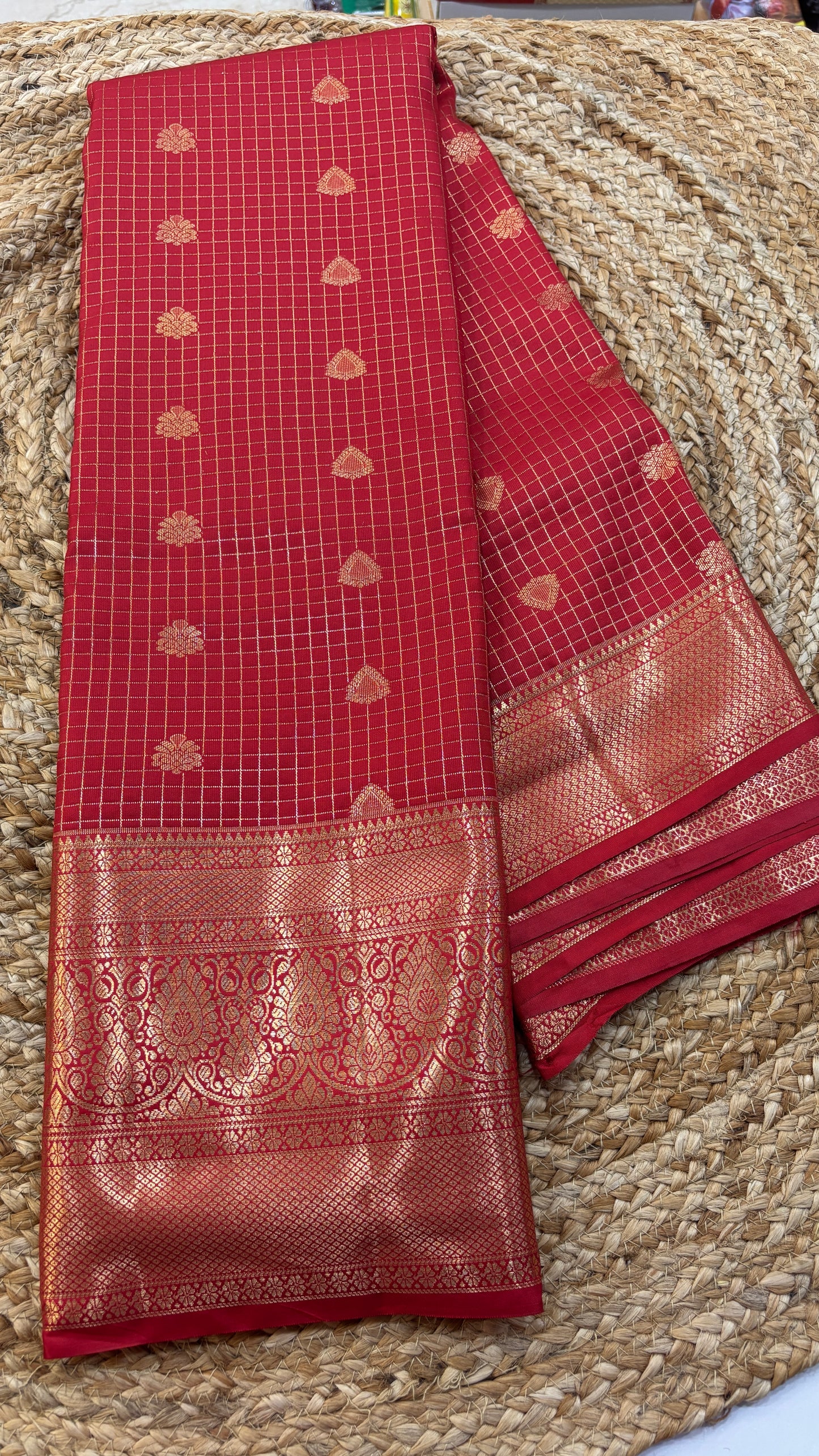 Vintage Style Semi Kanchi Self Saree