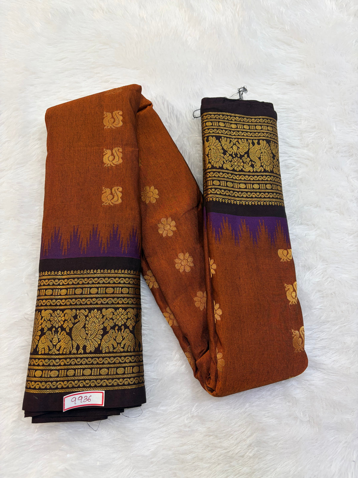 Semi Gadwal Sico Small Border Saree