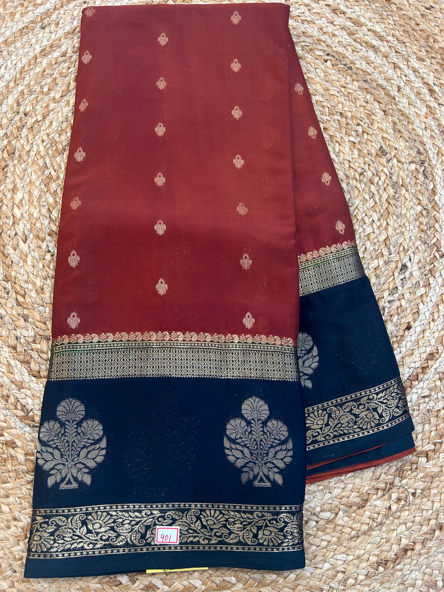 Mysore Crepe Gap borders rich pallu
