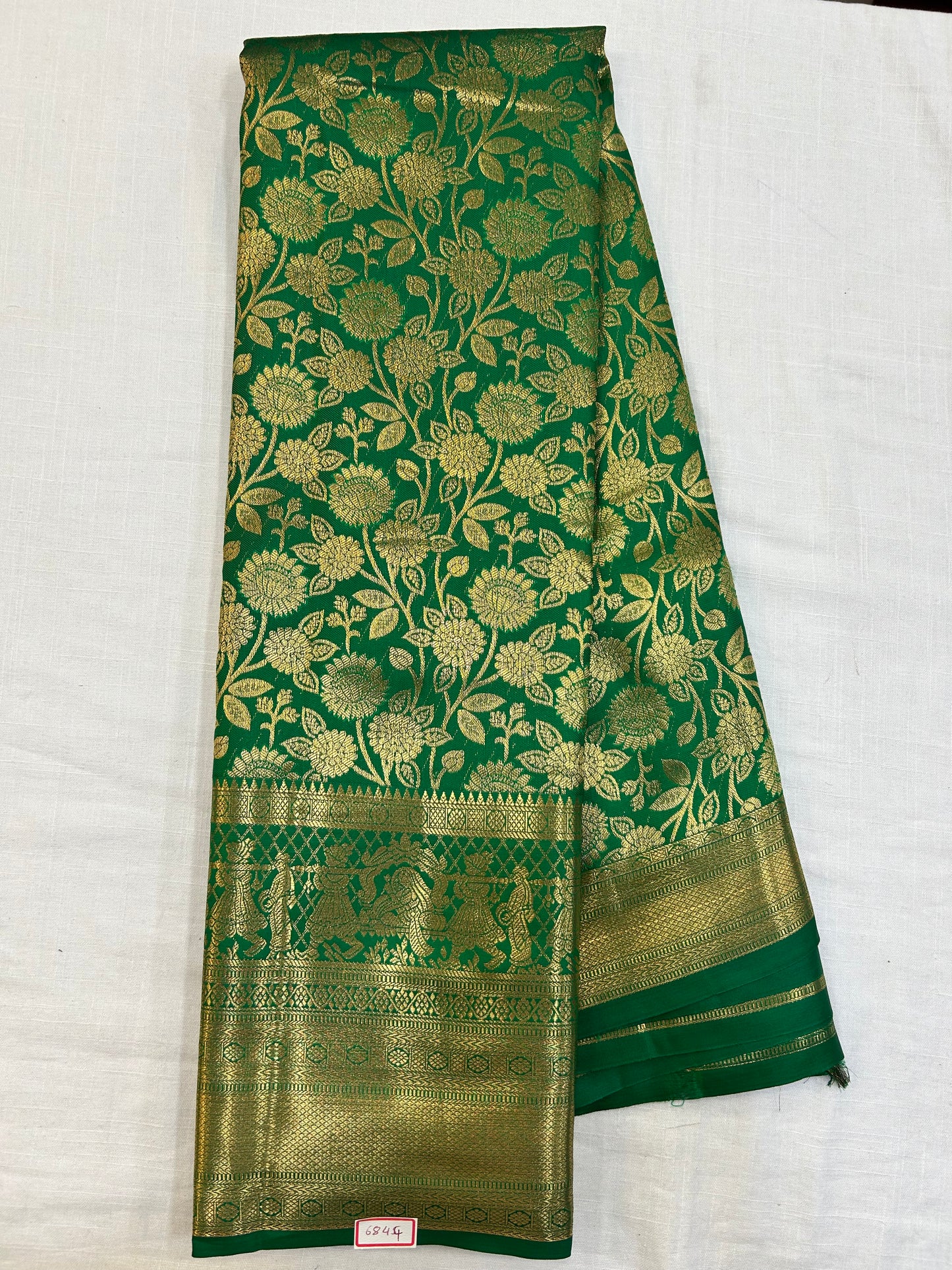 Semi Kanchi Pattu saree
