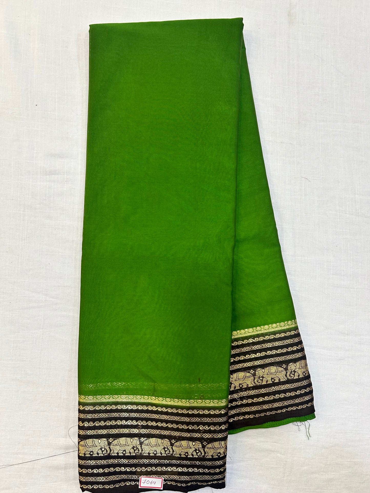 Mysore Crepe medium borders