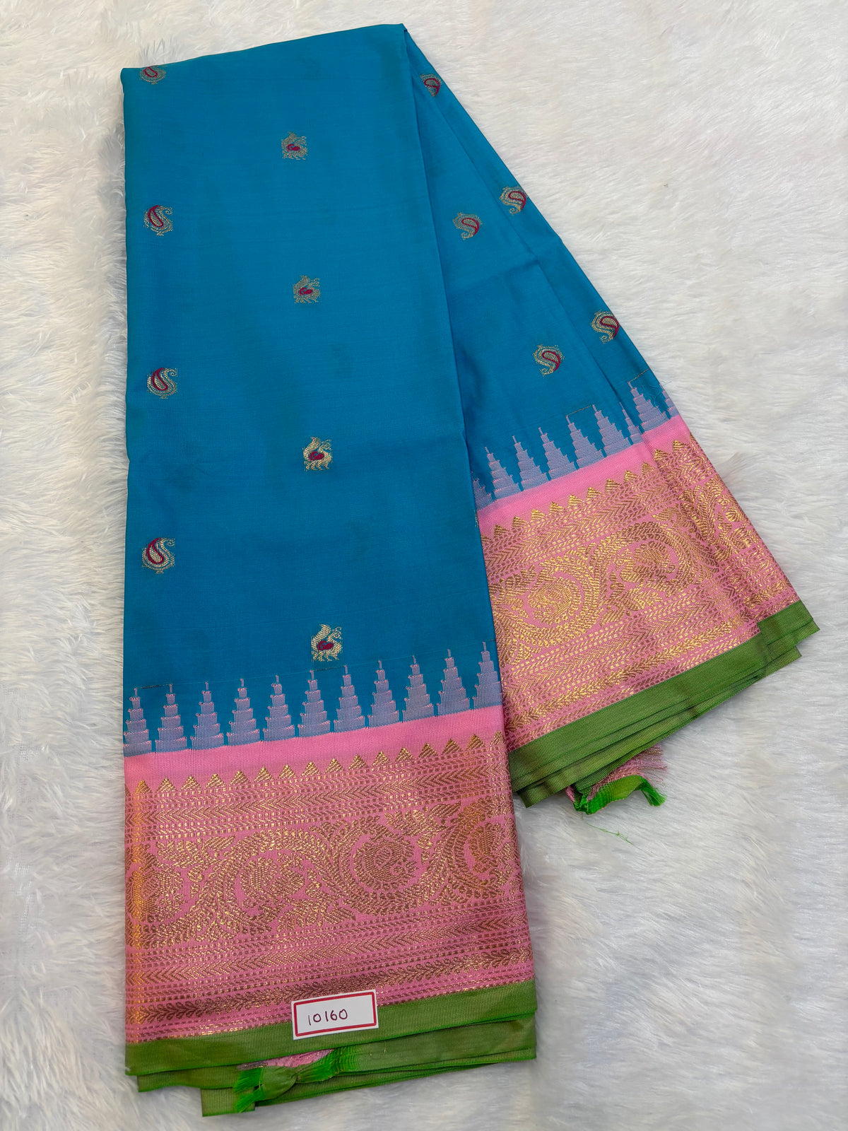 Semi Gadwal small borders