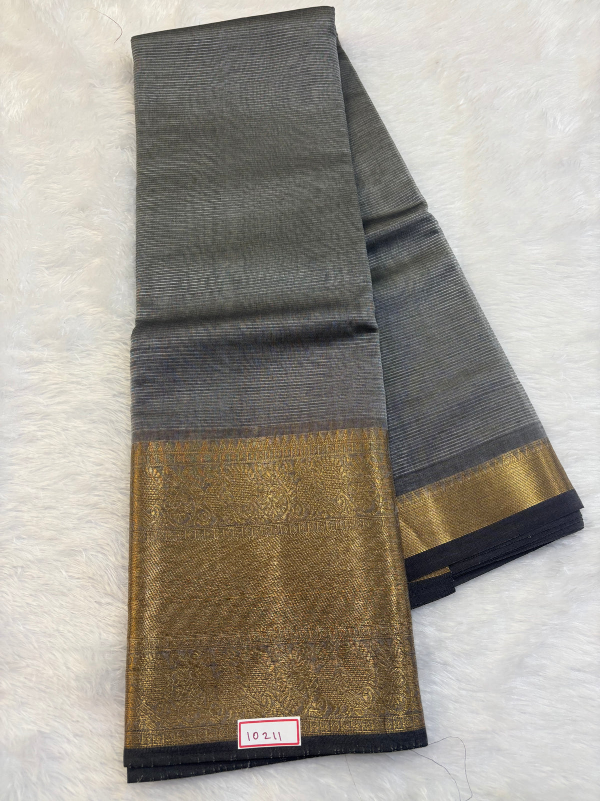 Mangalgiri Medium Border
