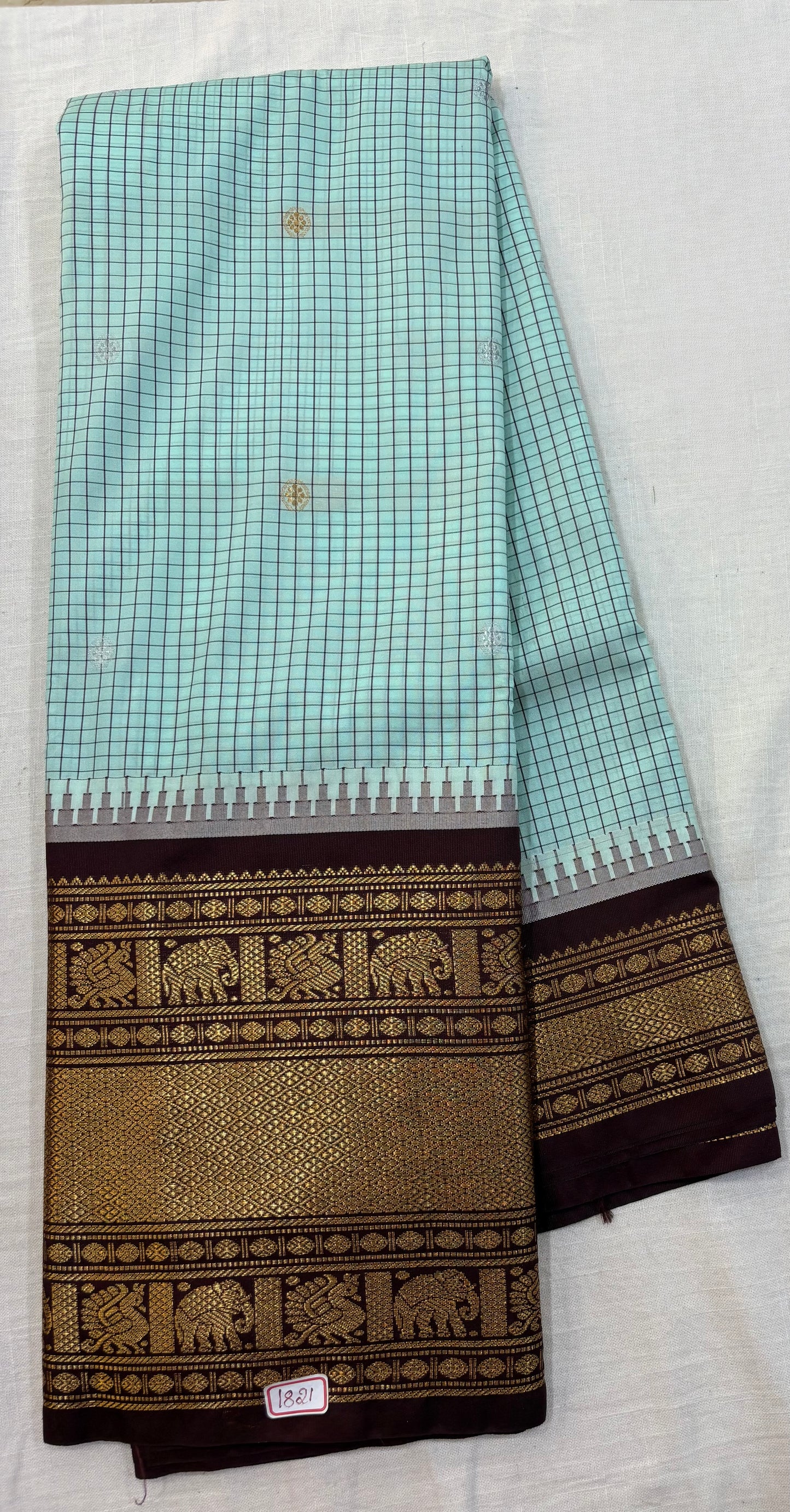 Semi Gadwal Checks Silk Saree