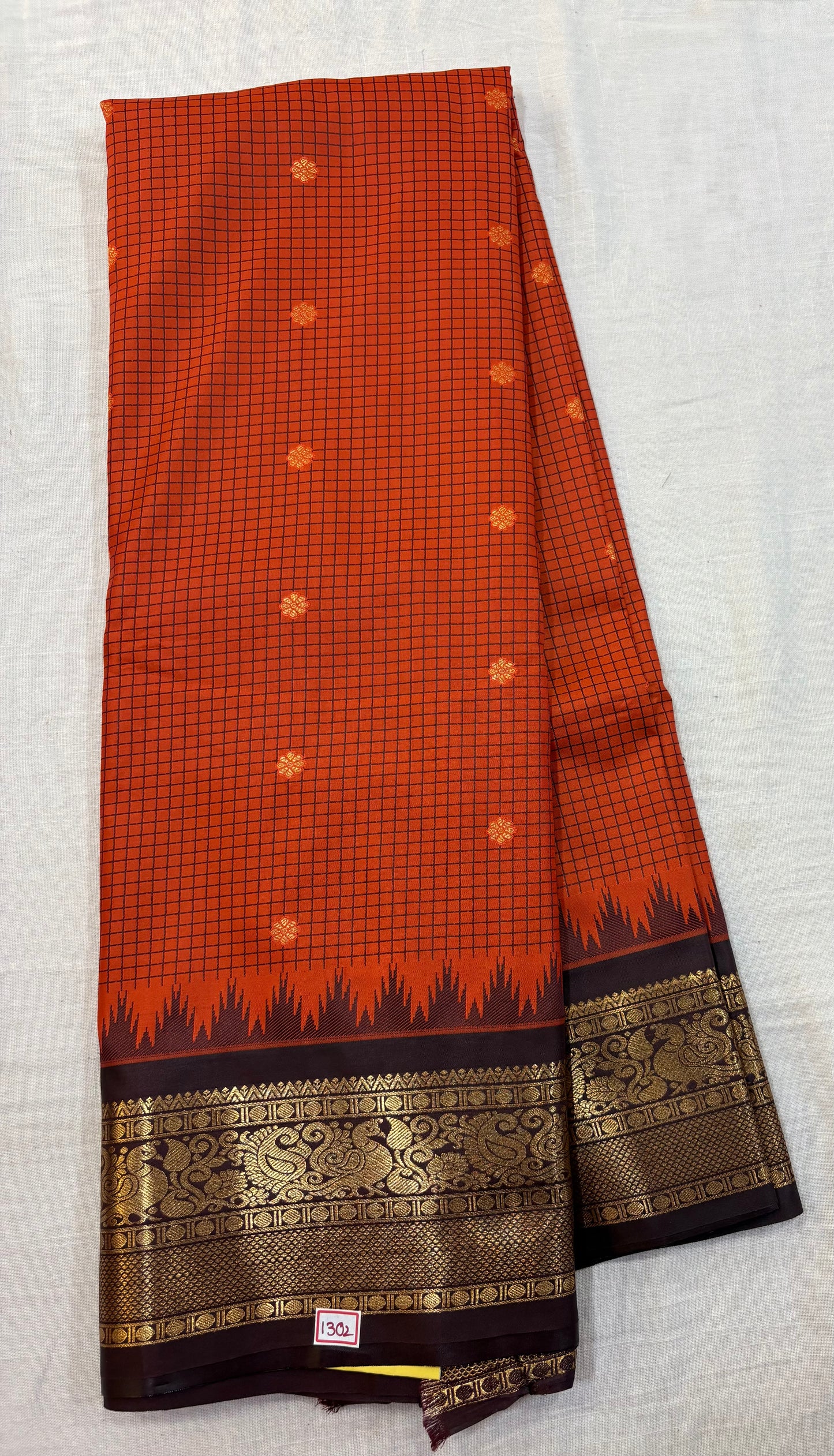 Semi Gadwal Checks Silk Saree