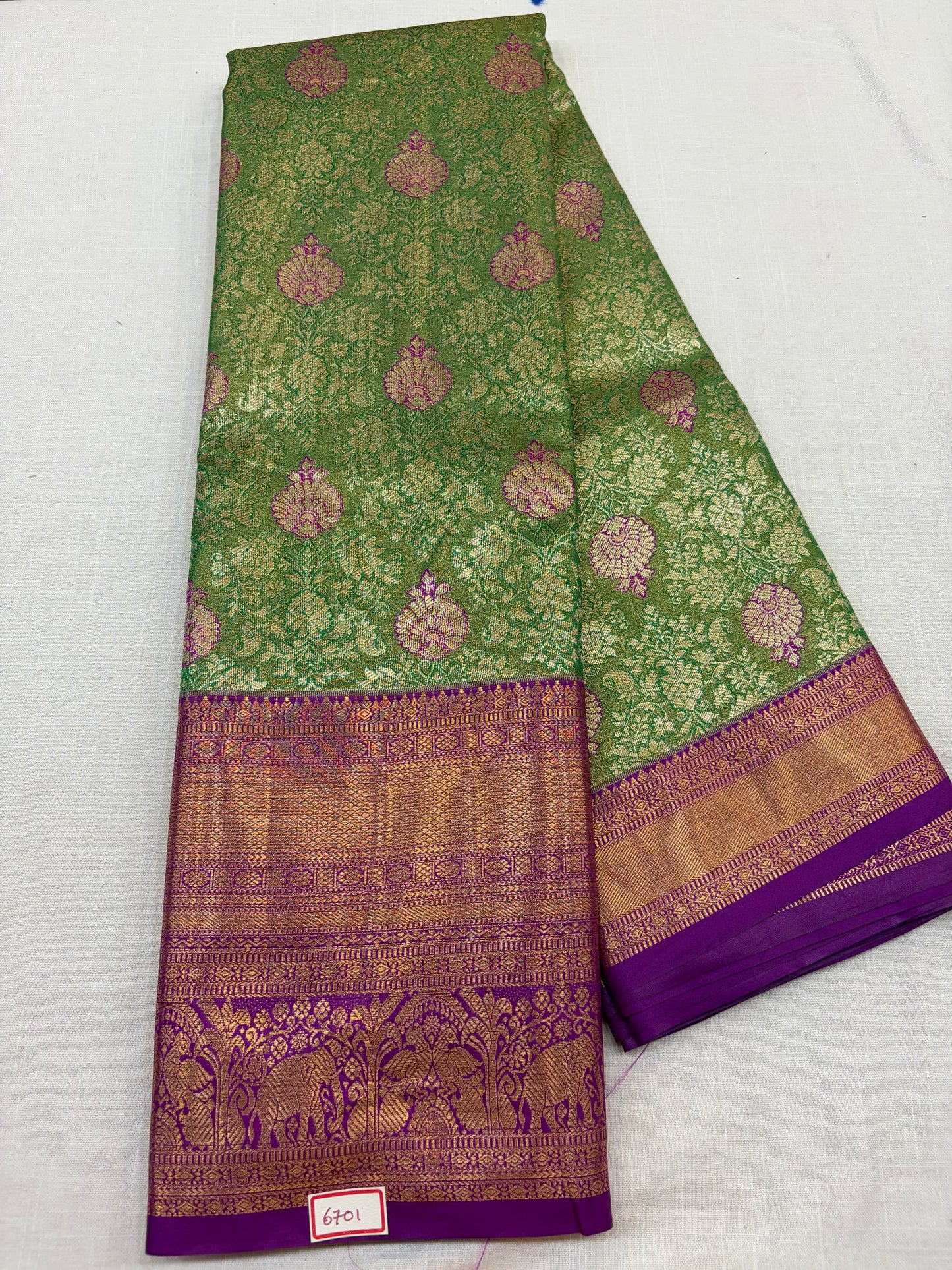 Semi Kanchi Tissue Pattu Sarees Green with Magenta