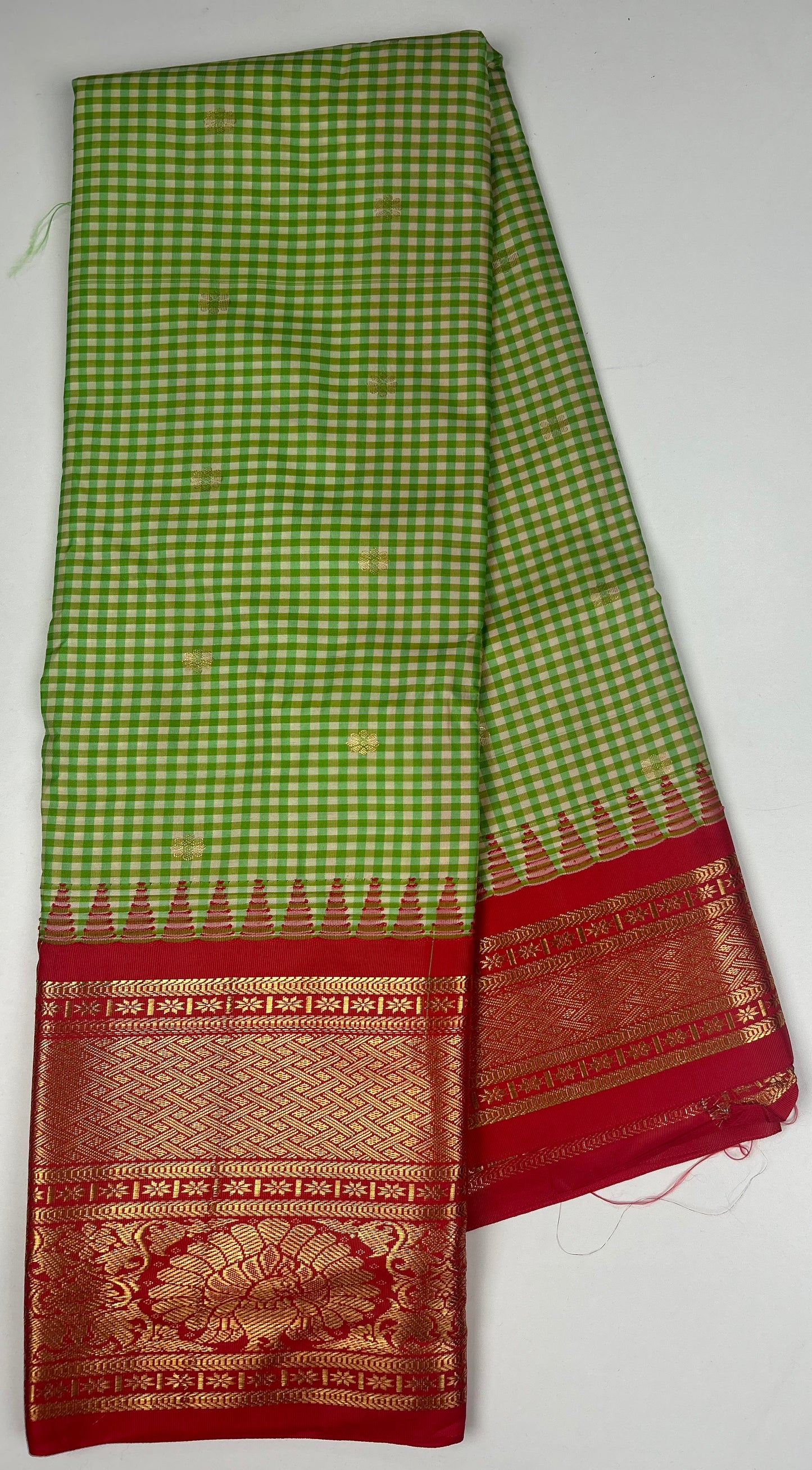 Vintage Semi Gadwal Saree