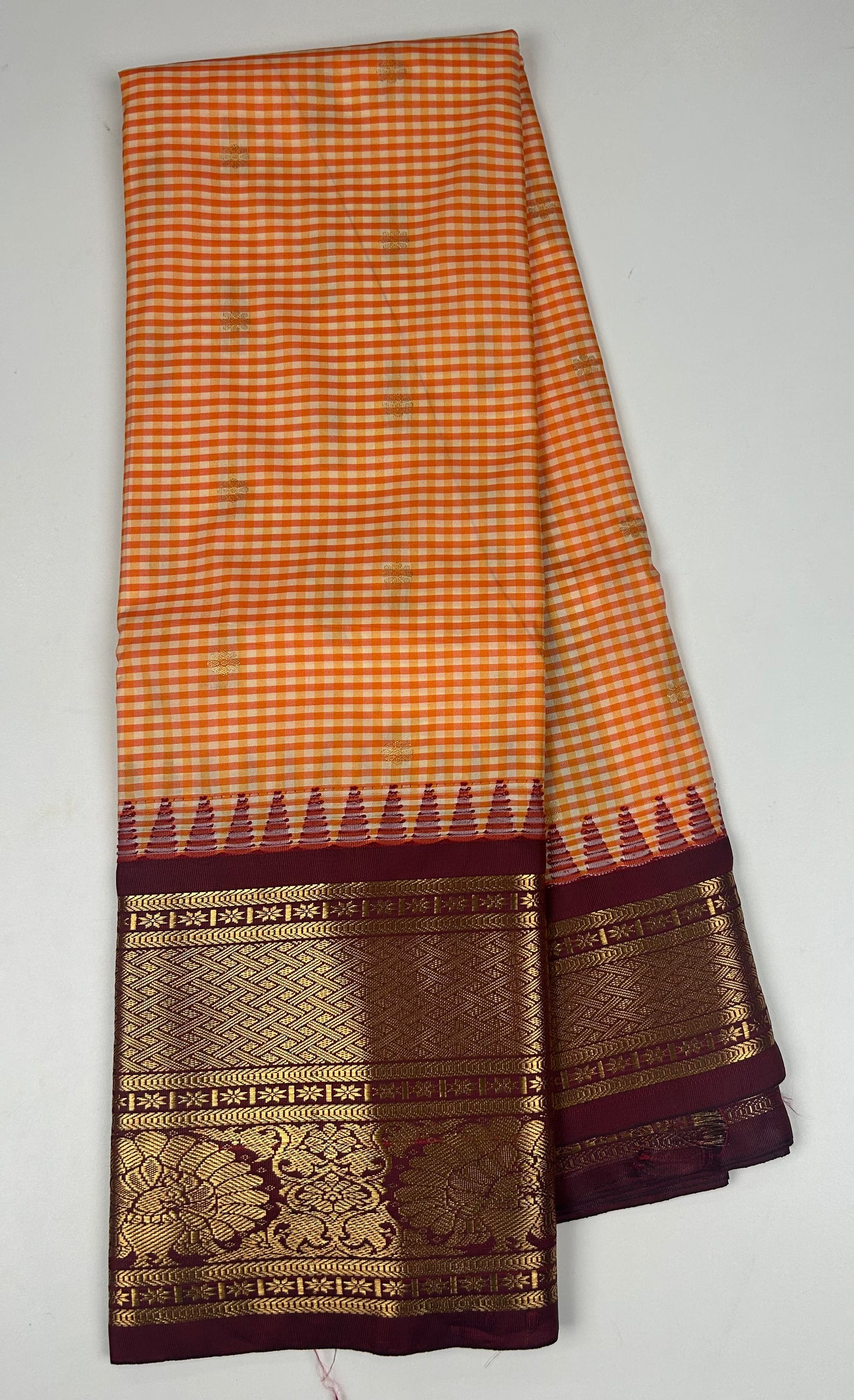 Vintage Semi Gadwal Saree