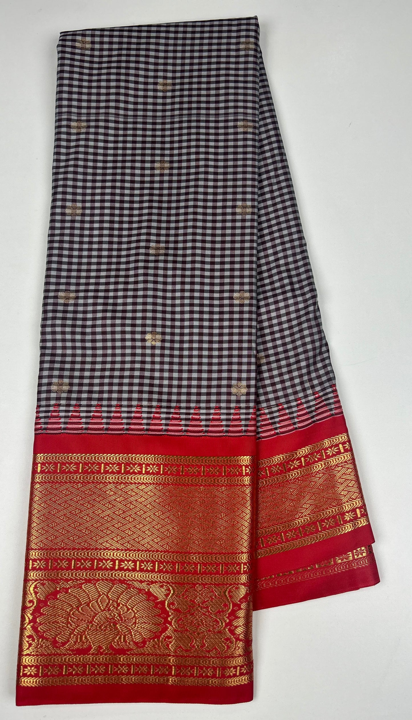 Vintage Semi Gadwal Saree