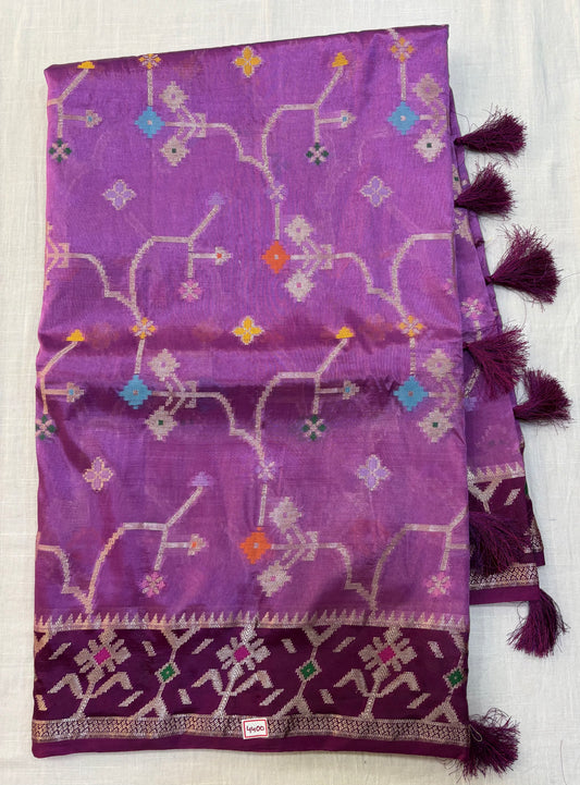 HO Ikkat Weaving Saree