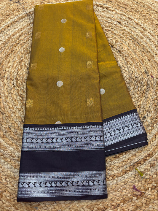 Semi Gadwal Vintage style Gap border sarees