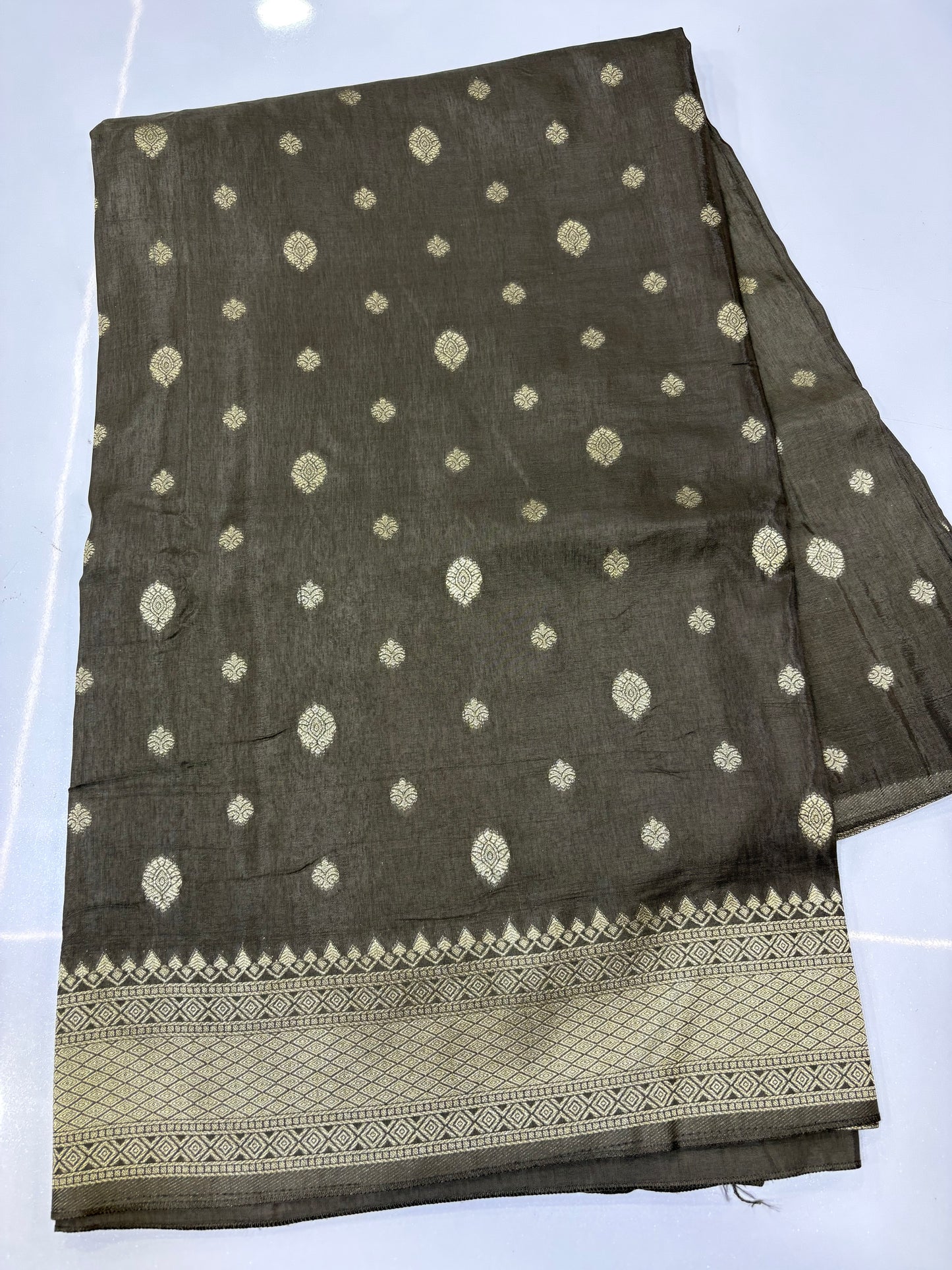 Russian Crepe saree