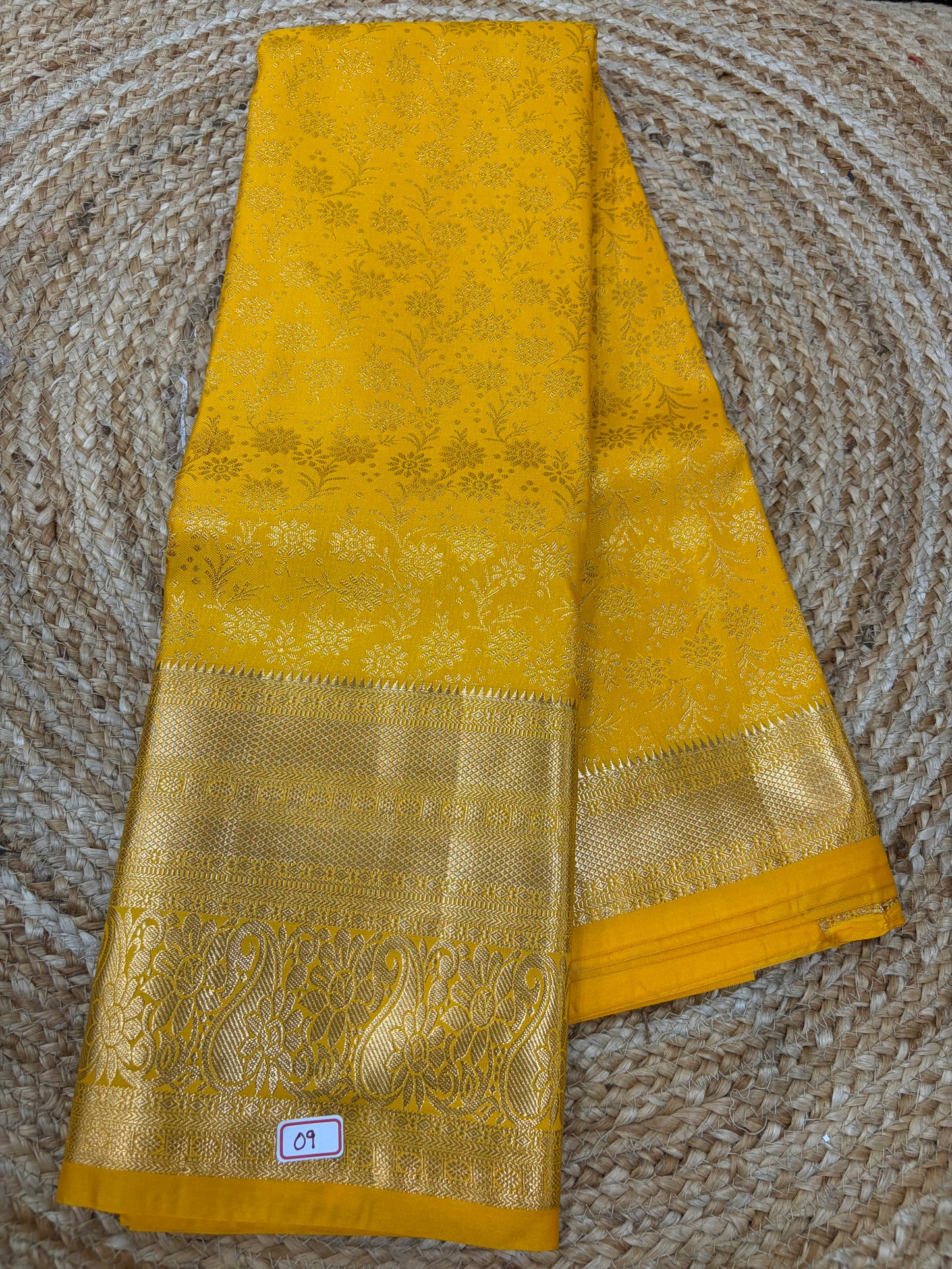 Self Semi Kanchi Pattu Sarees