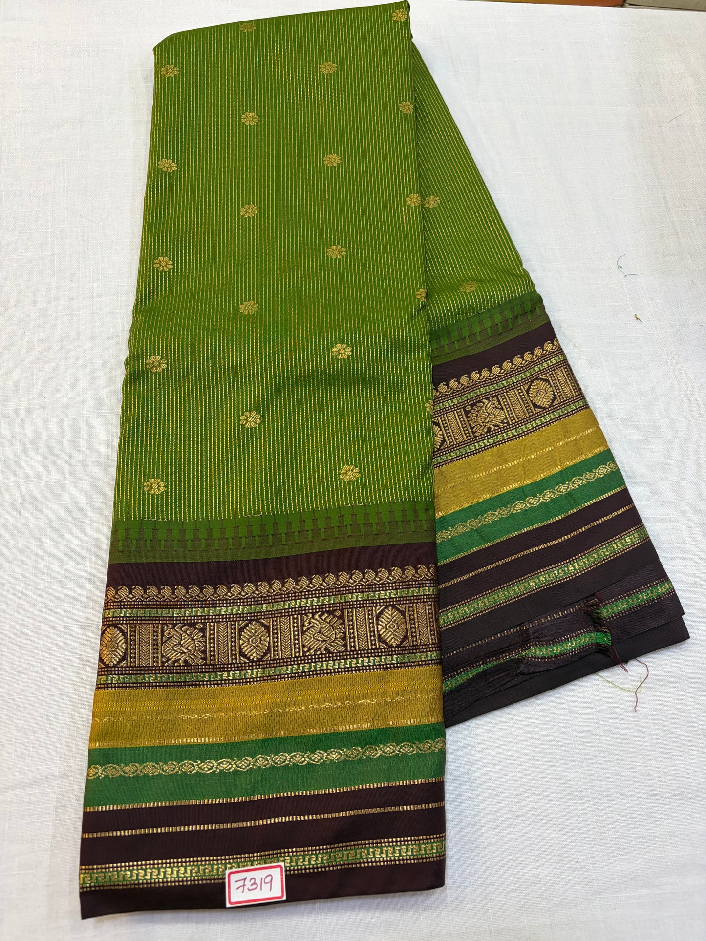 Semi Gadwal Silk Sareees