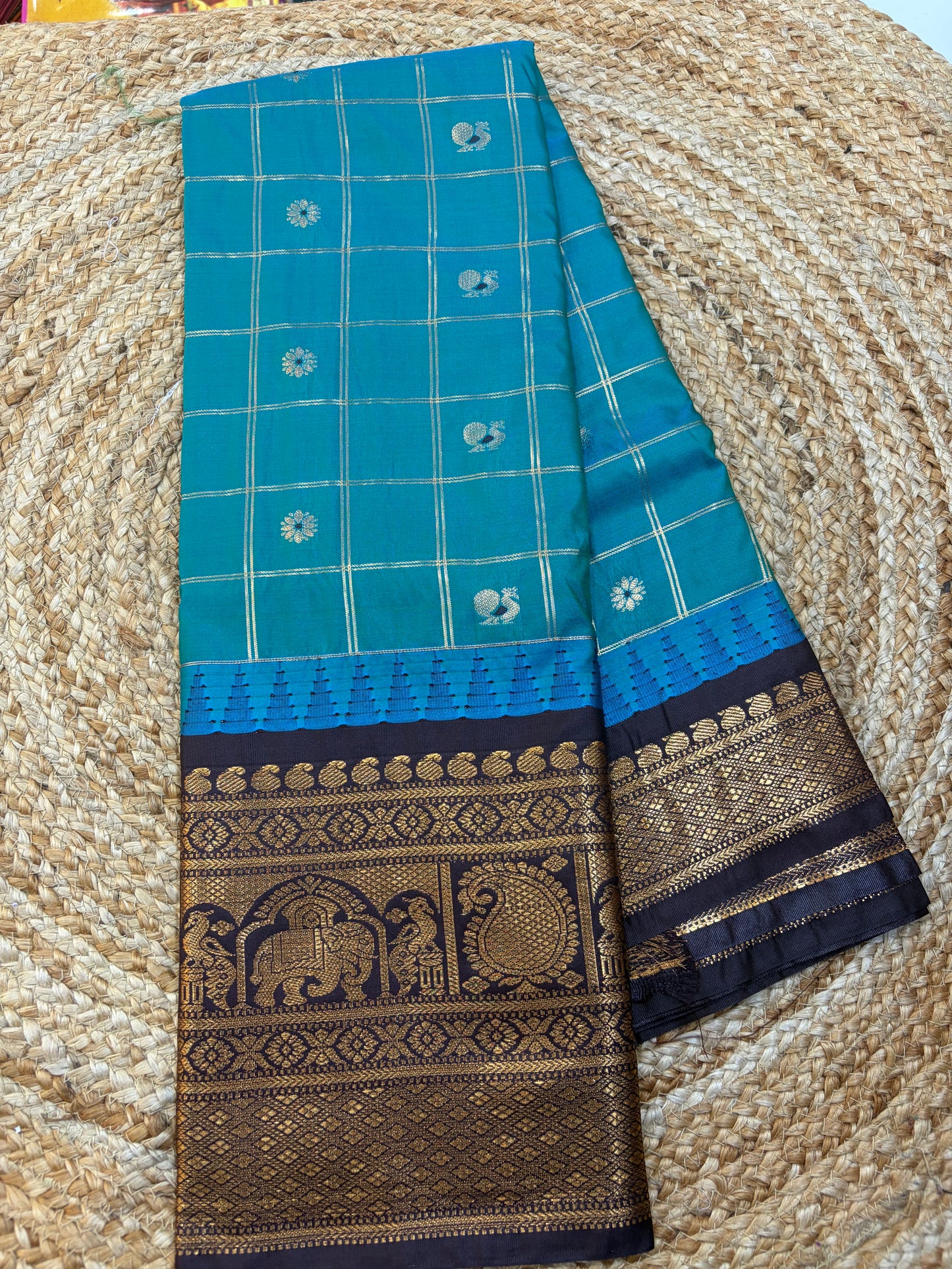 Semi Gadwal Checks Saree