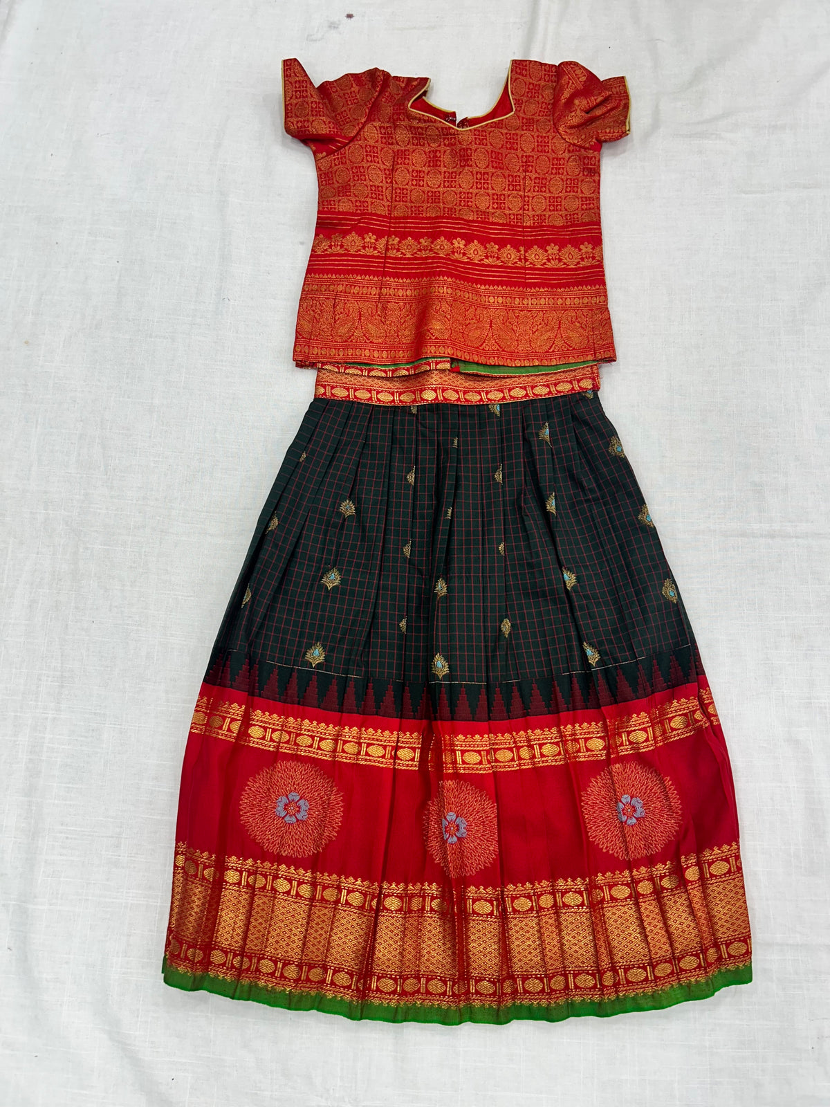 Kid’s lehenga Stitched