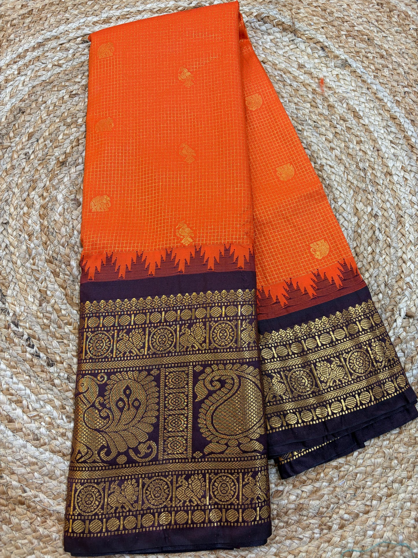 Semi Gadwal Checks Silk Saree