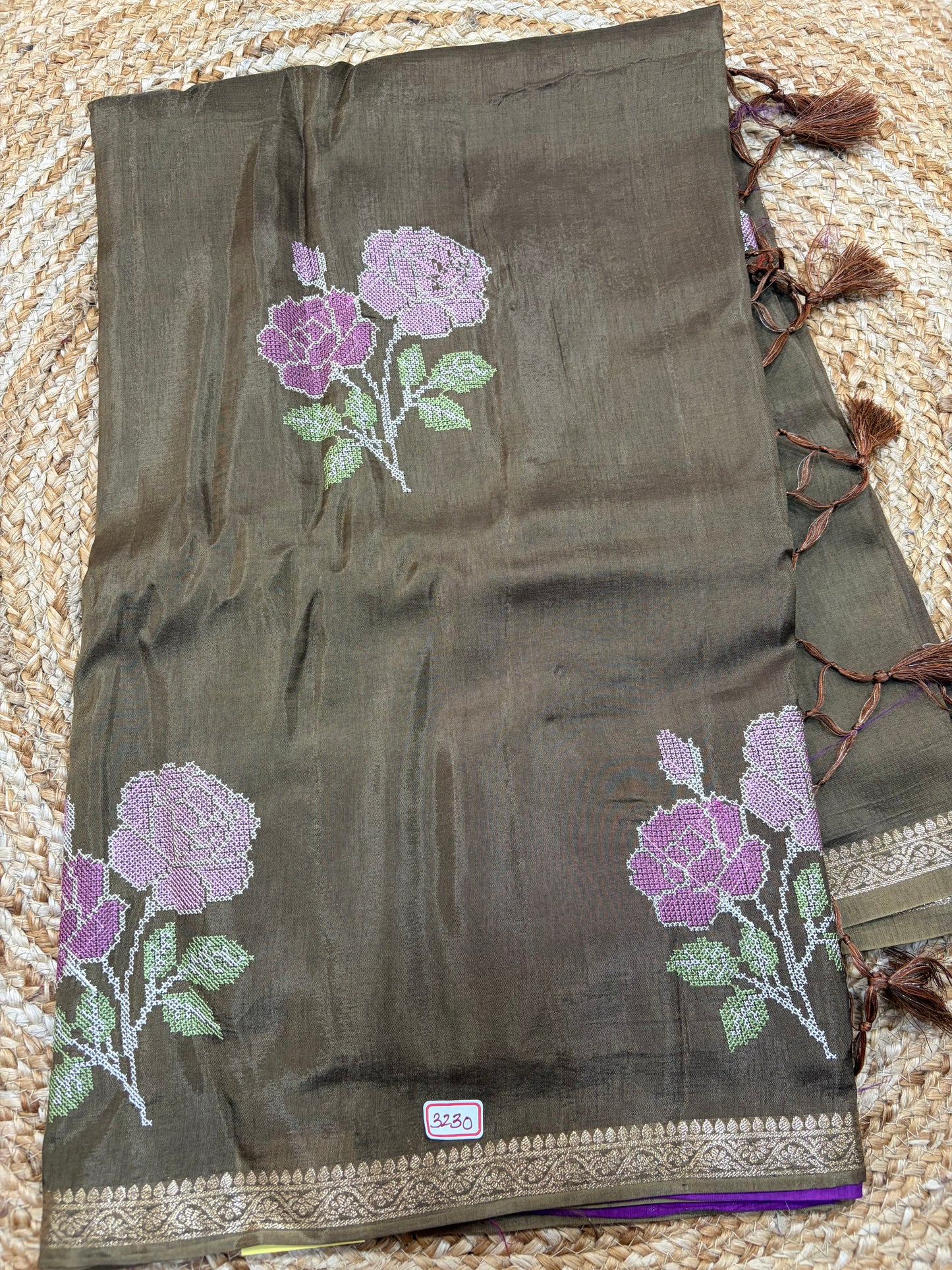 Russian Crepe Pettitpoint Embroidery Saree