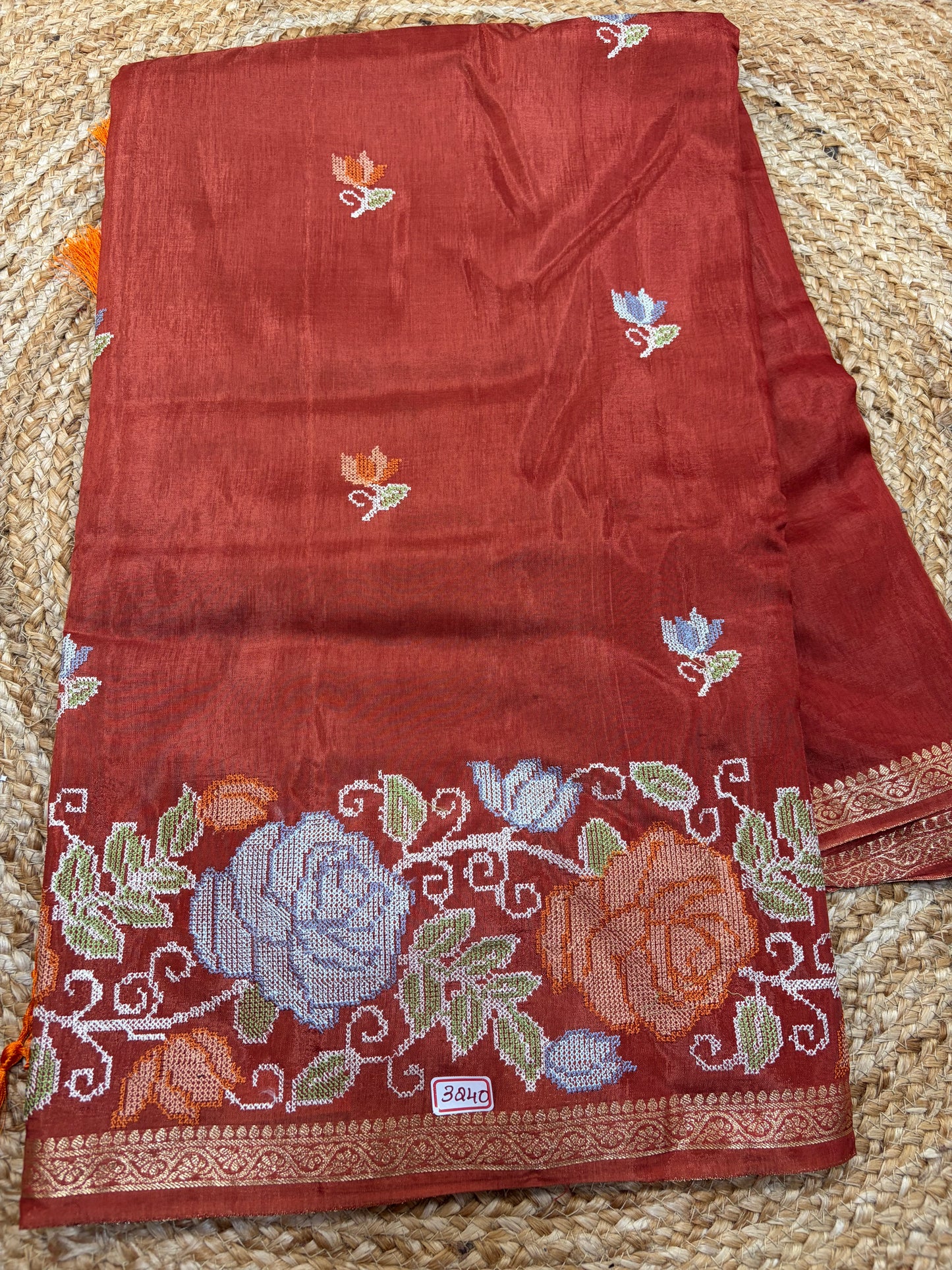 Russian Crepe Pettitpoint Embroidery Saree