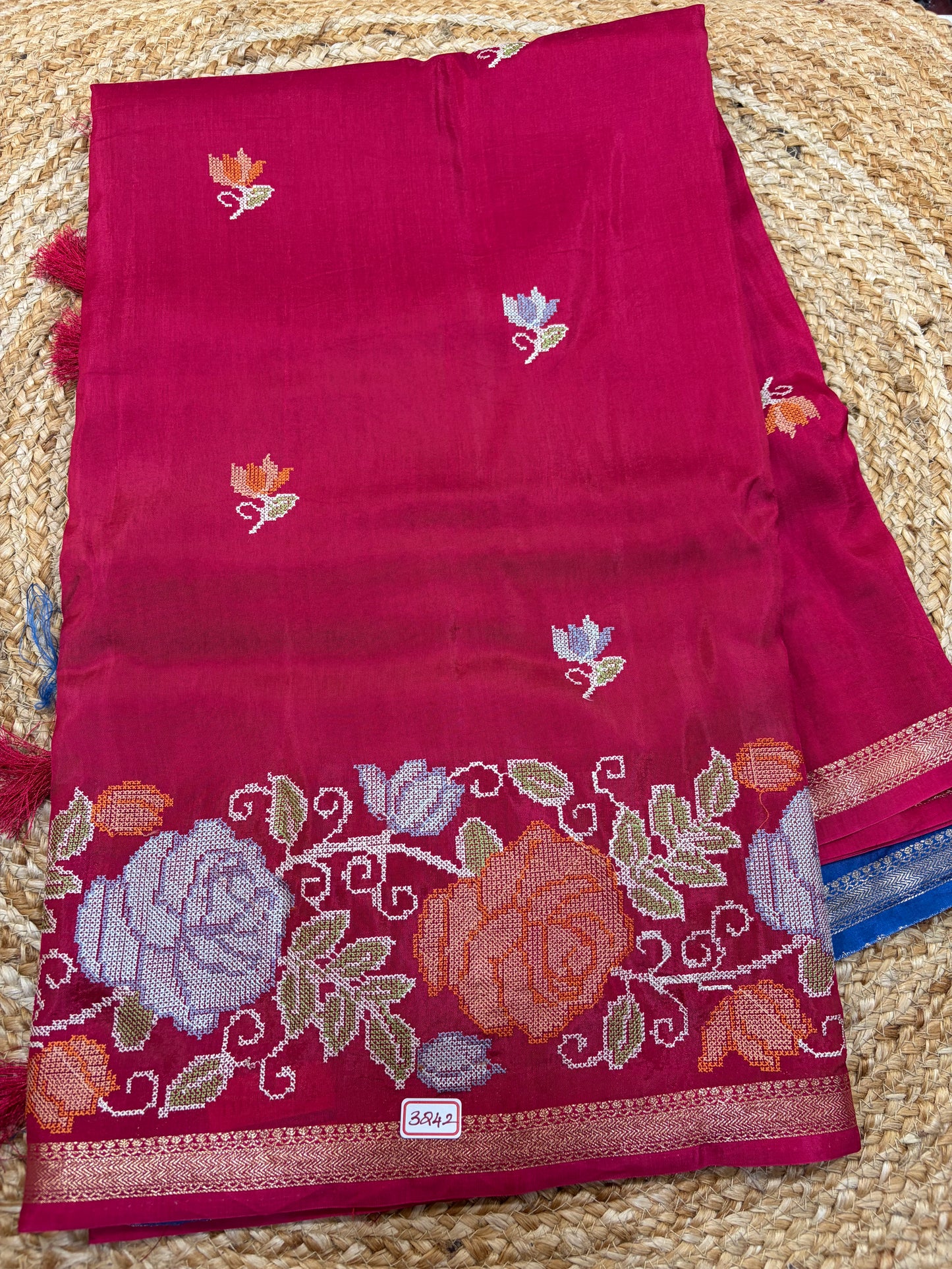 Russian Crepe Pettitpoint Embroidery Saree
