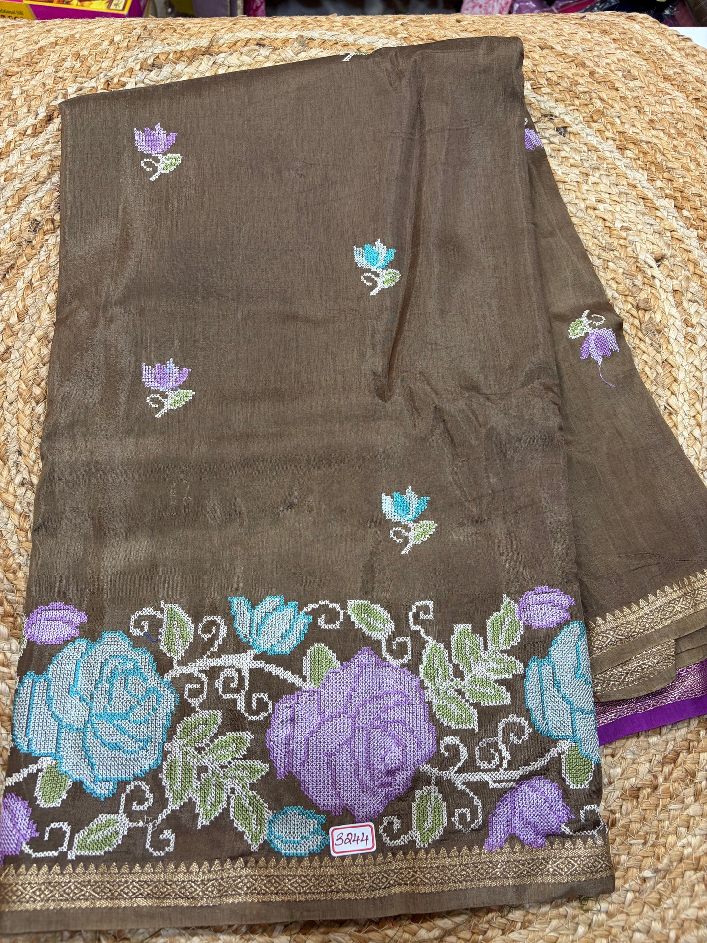 Russian Crepe Pettitpoint Embroidery Saree