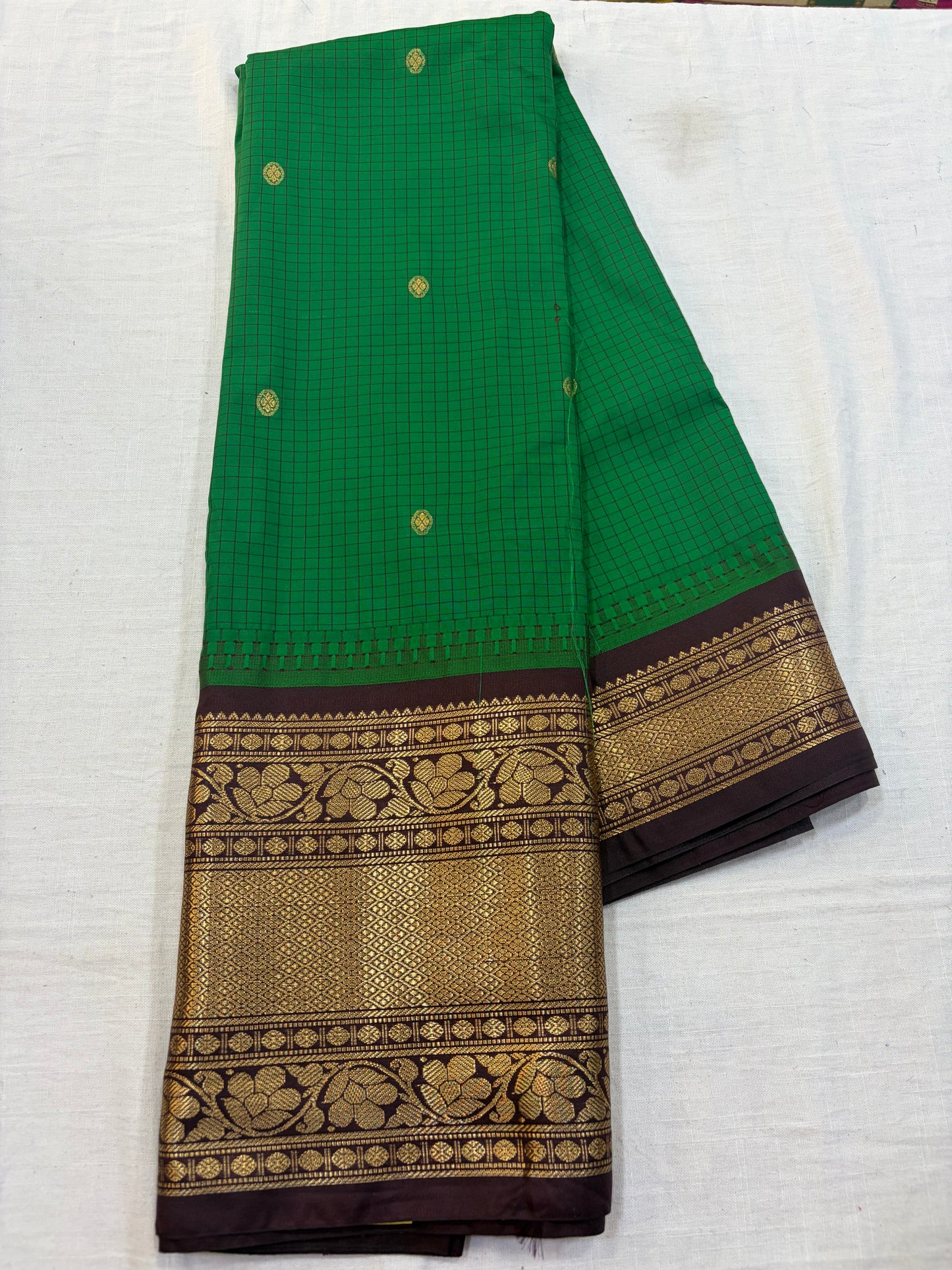 Semi Gadwal Checks Saree
