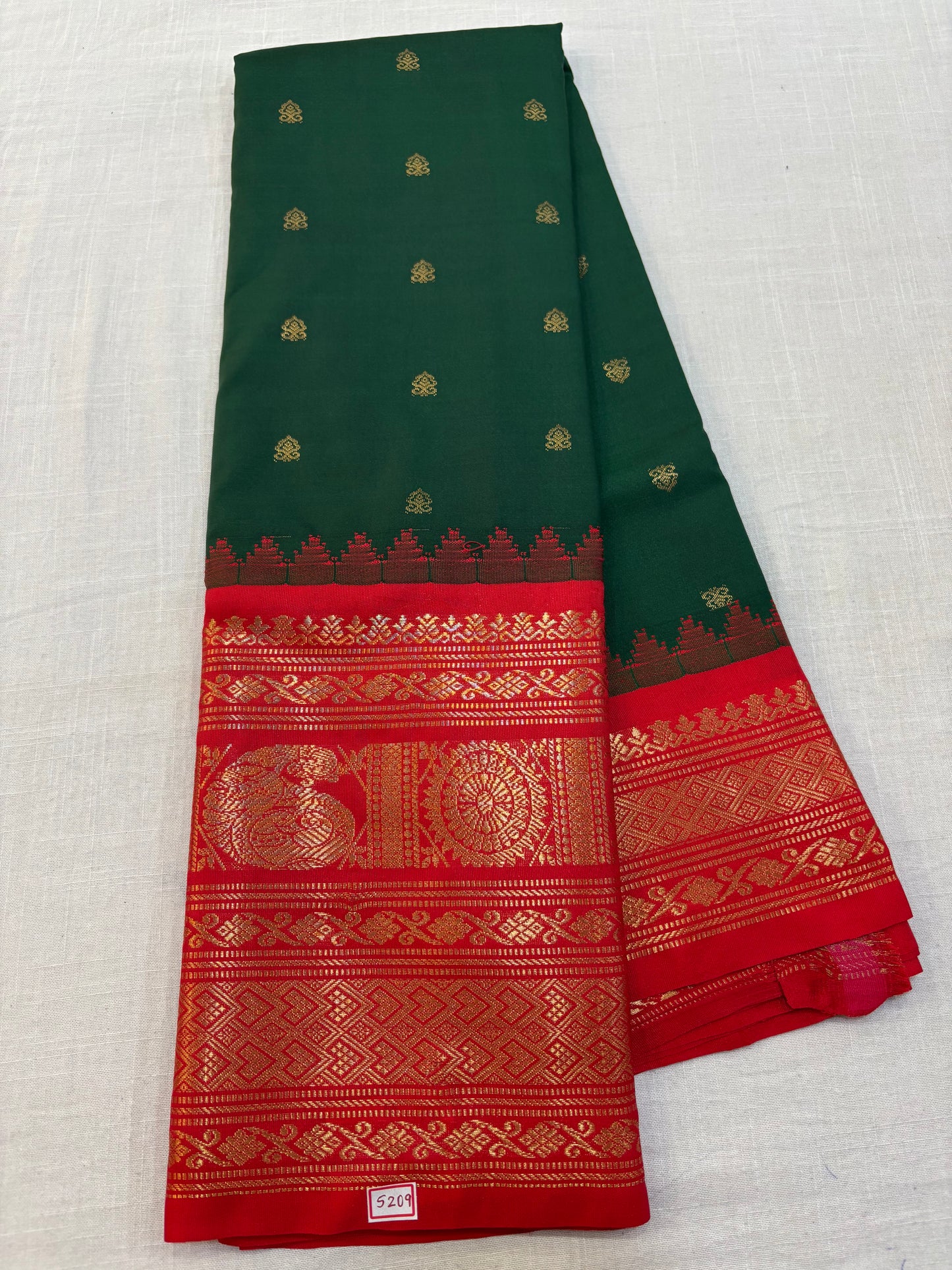 Semi Gadwal Saree