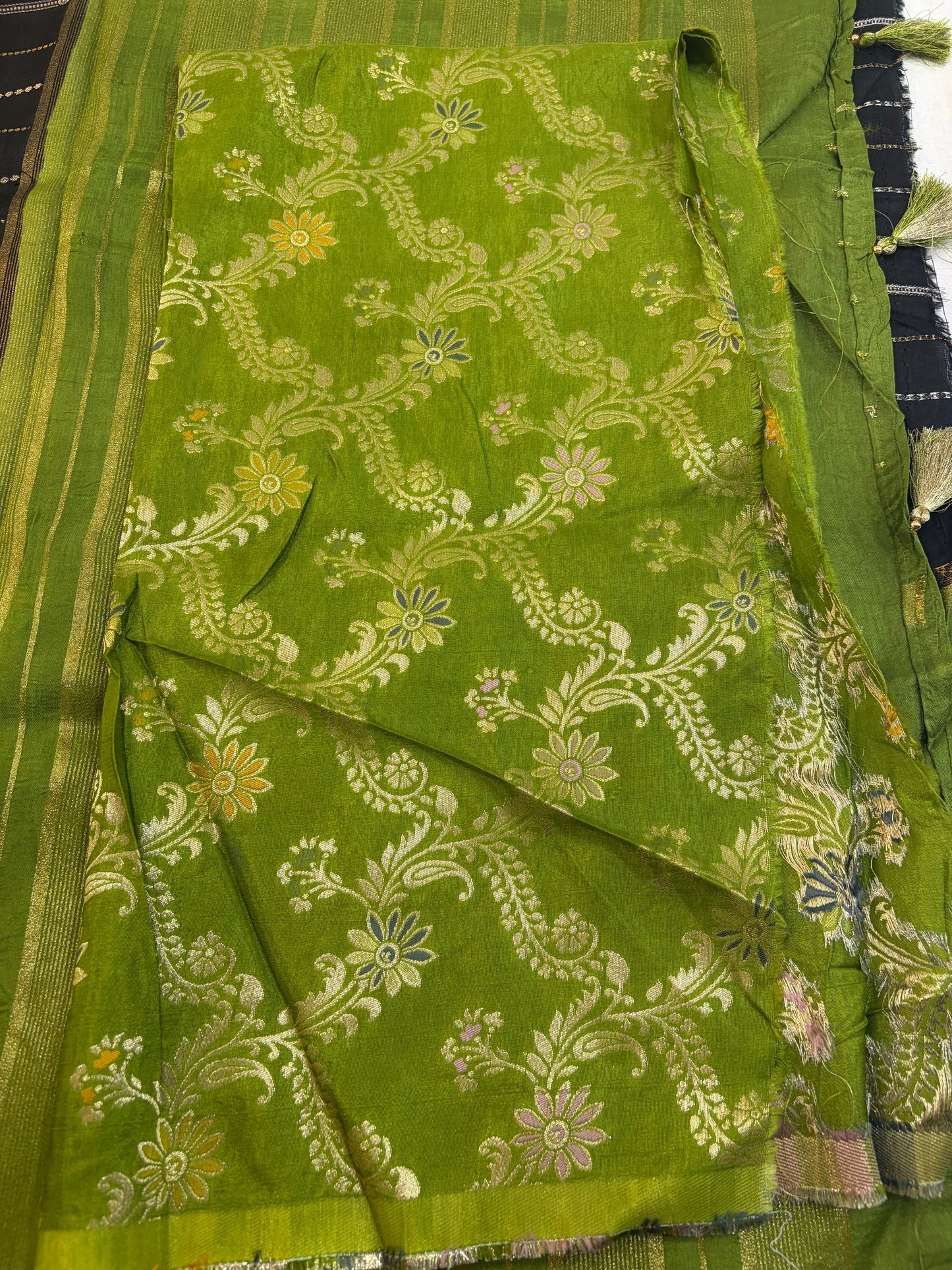 Russian Crepe saree