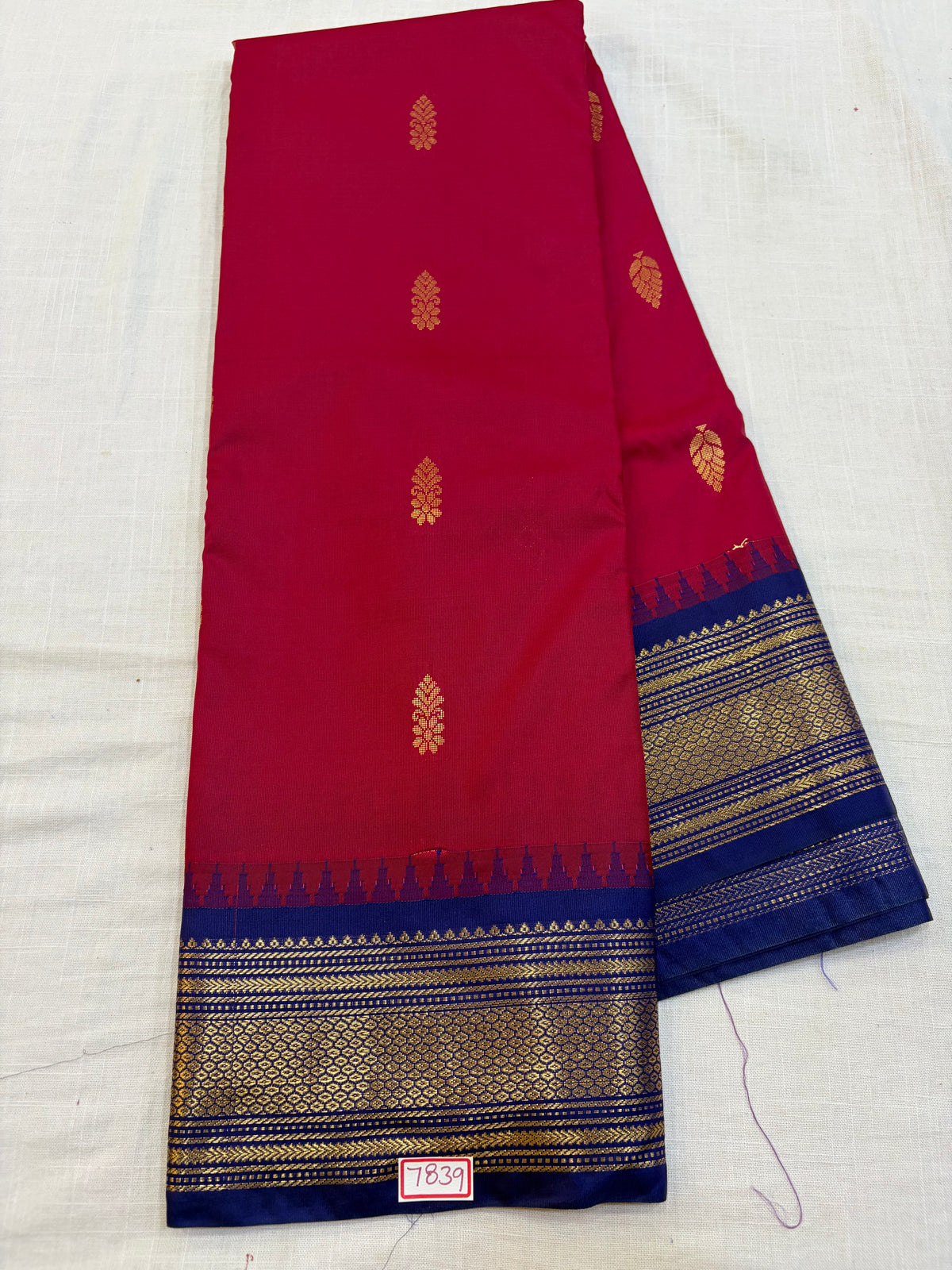Semi Gadwal Silk Small Border