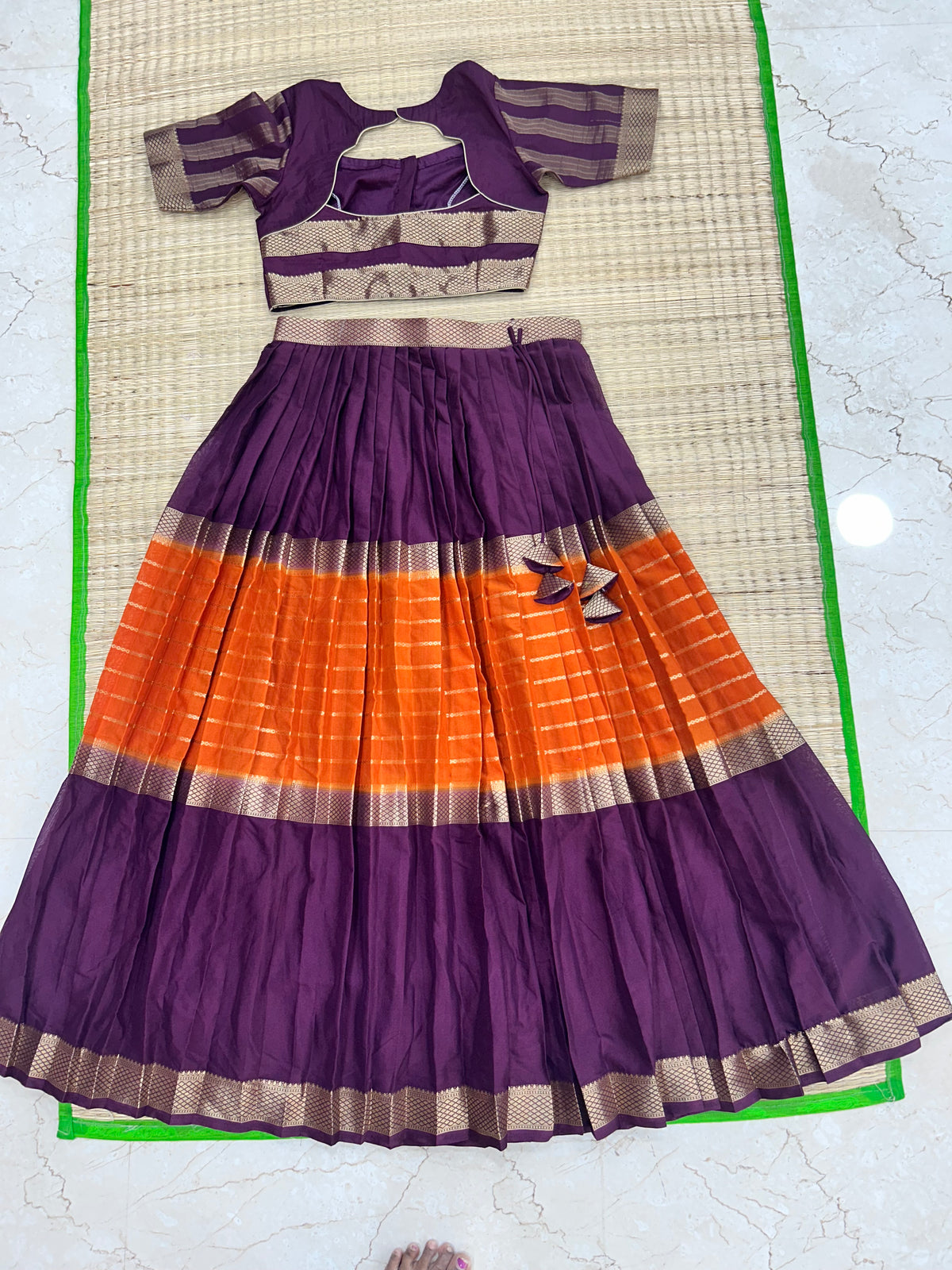 Adults Halfsaree