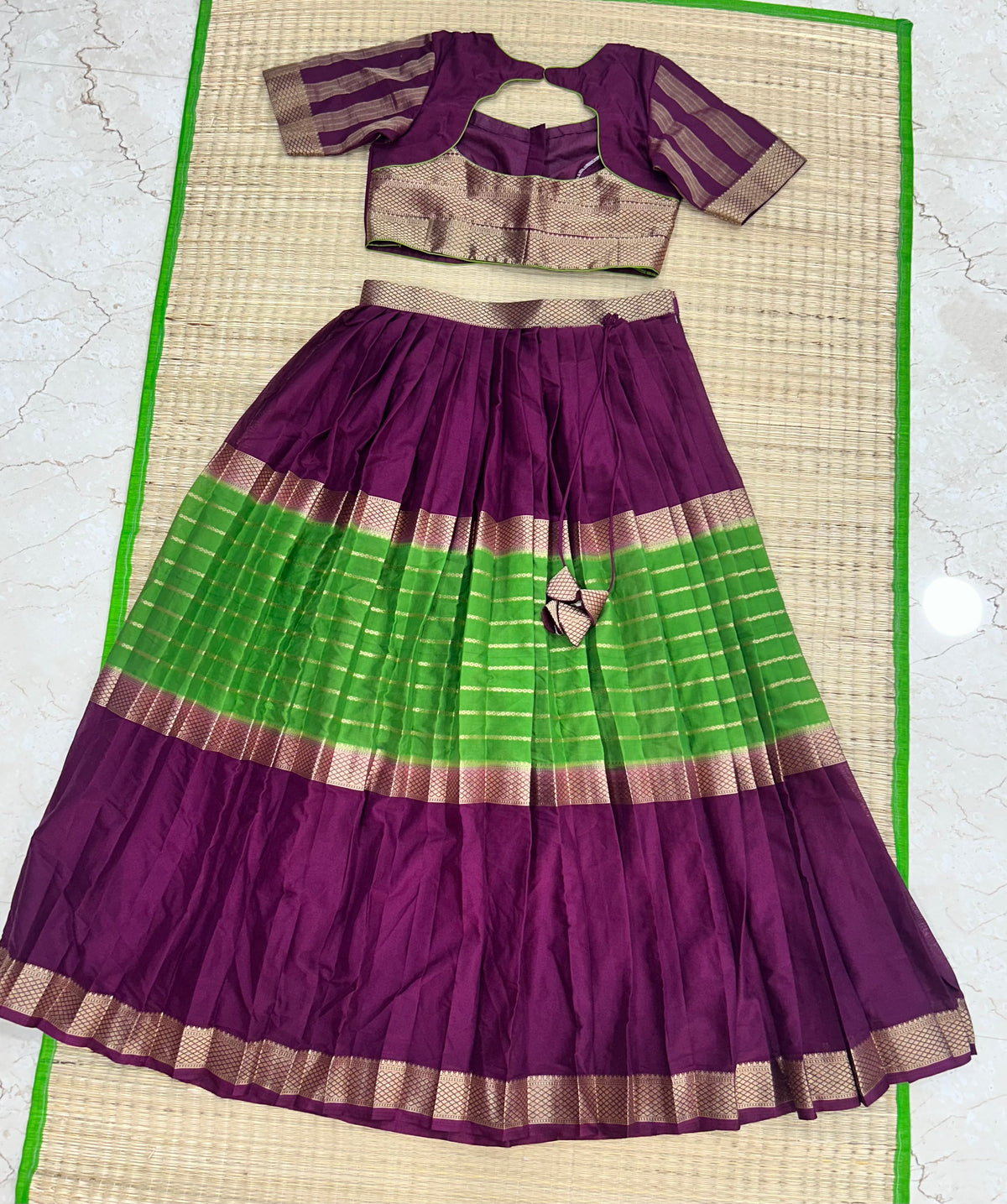 Adults Halfsaree