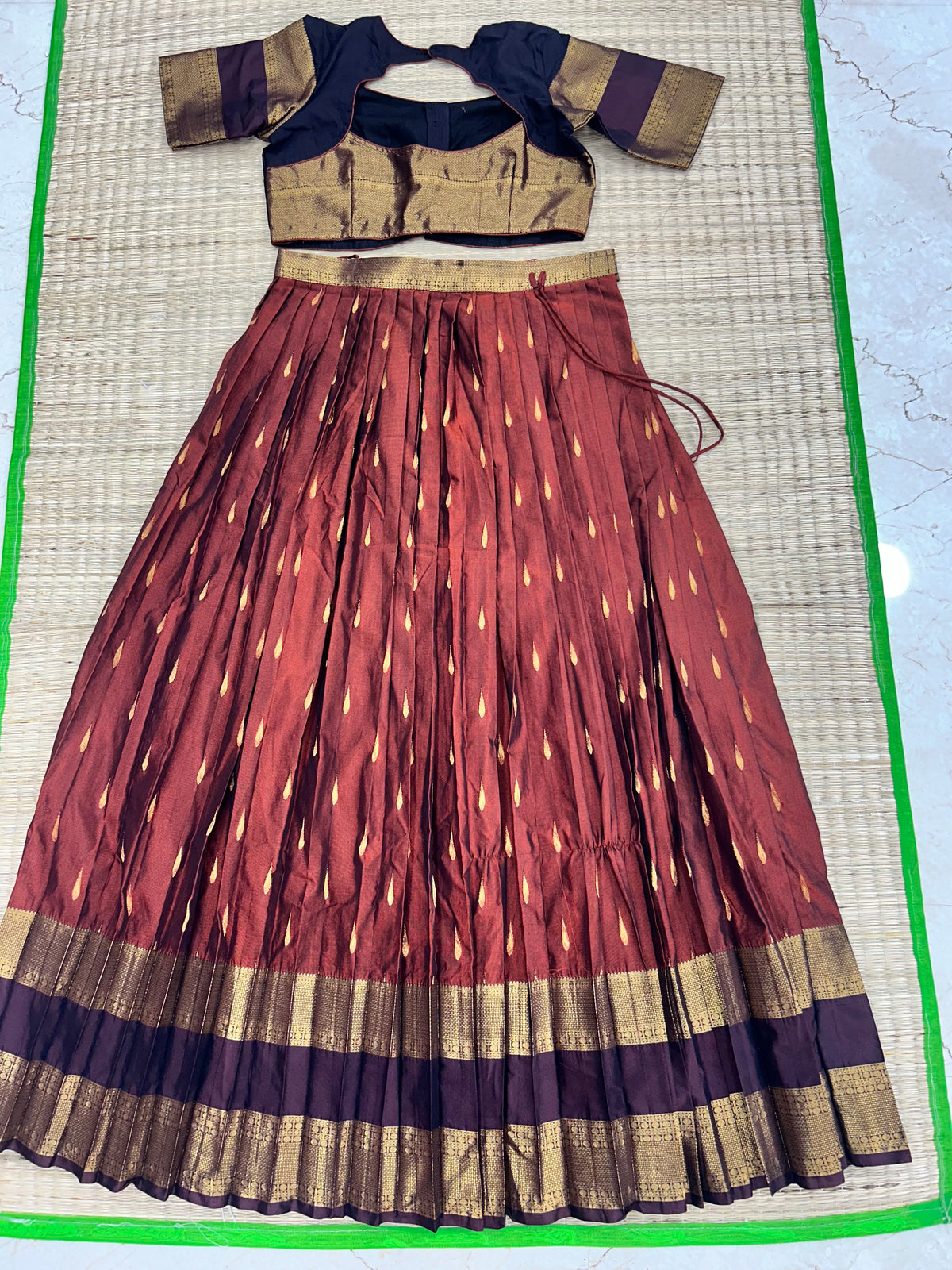Adults Halfsaree