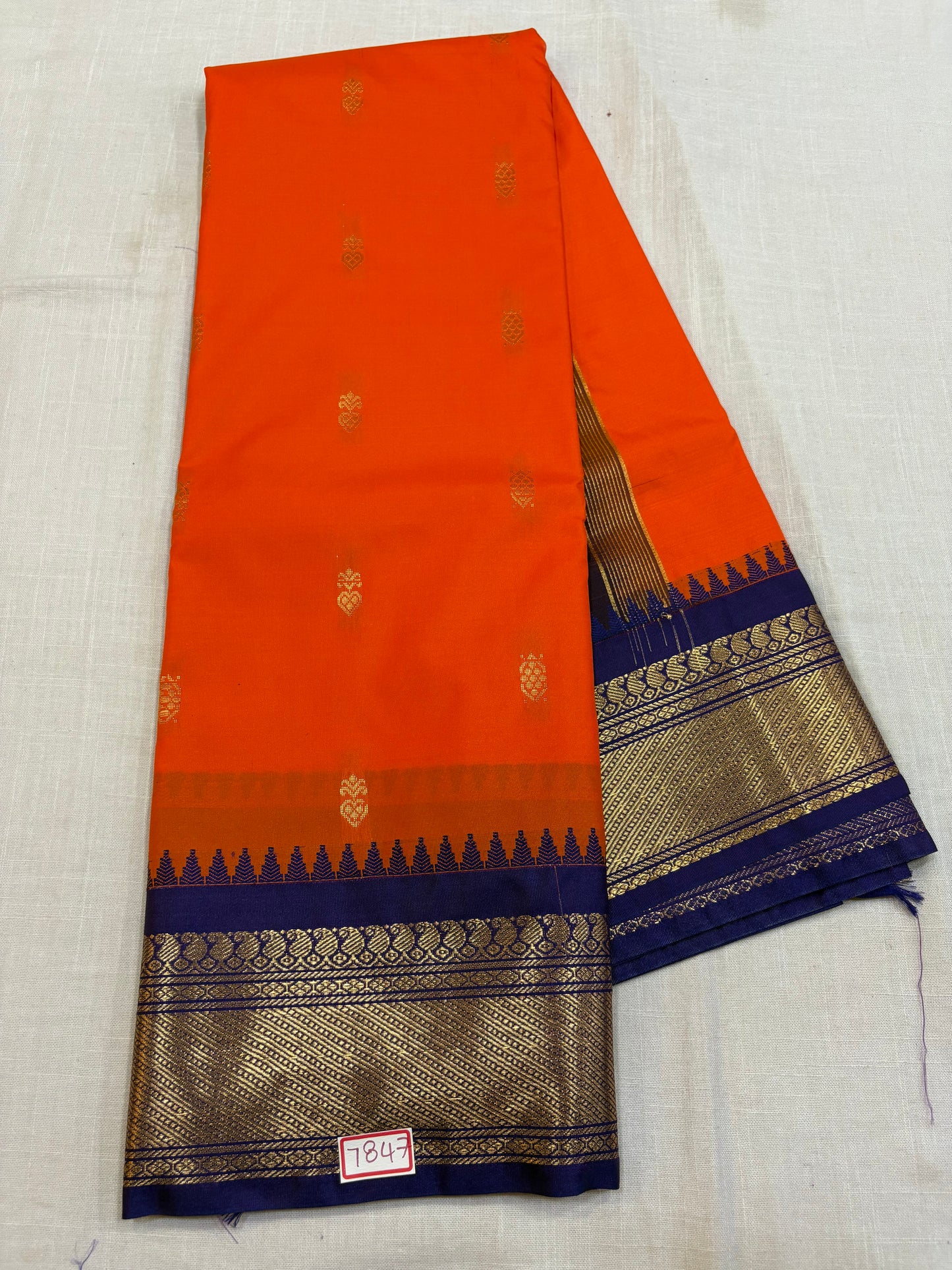Semi Gadwal Silk Small Border