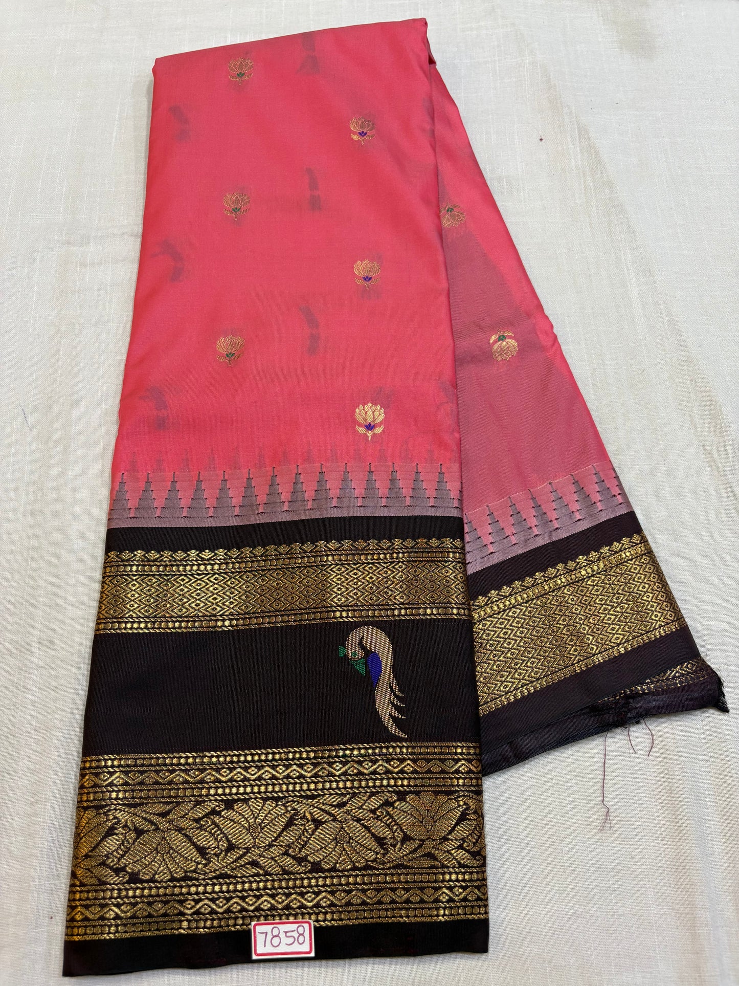 Semi Gadwal Silk Muniya Design Border