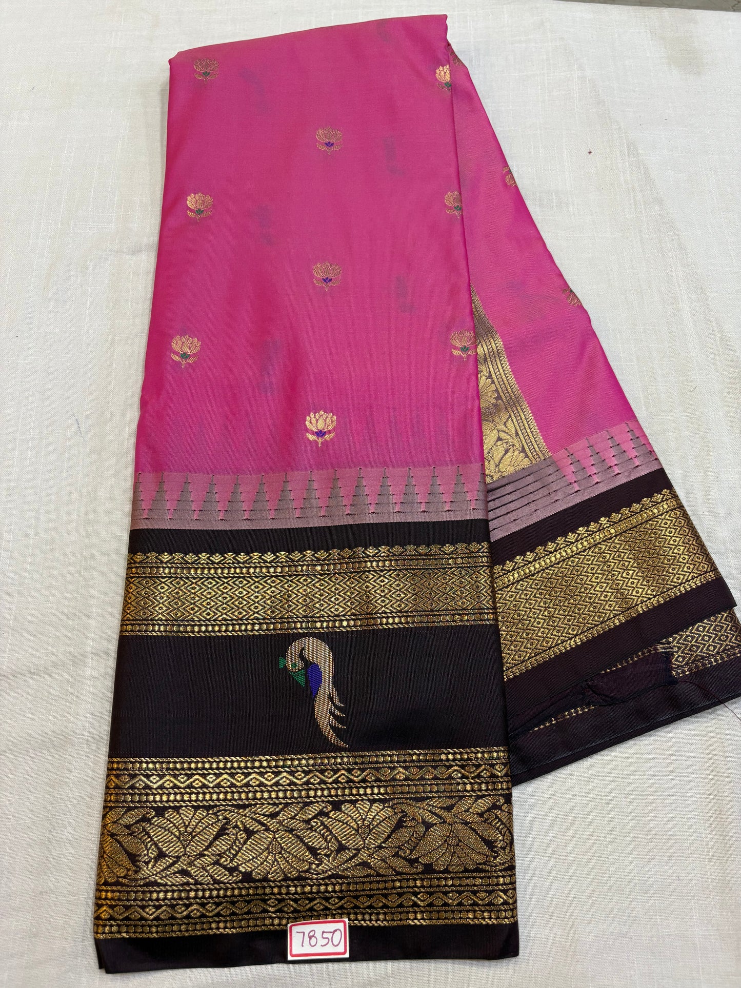 Semi Gadwal Silk Muniya Design Border