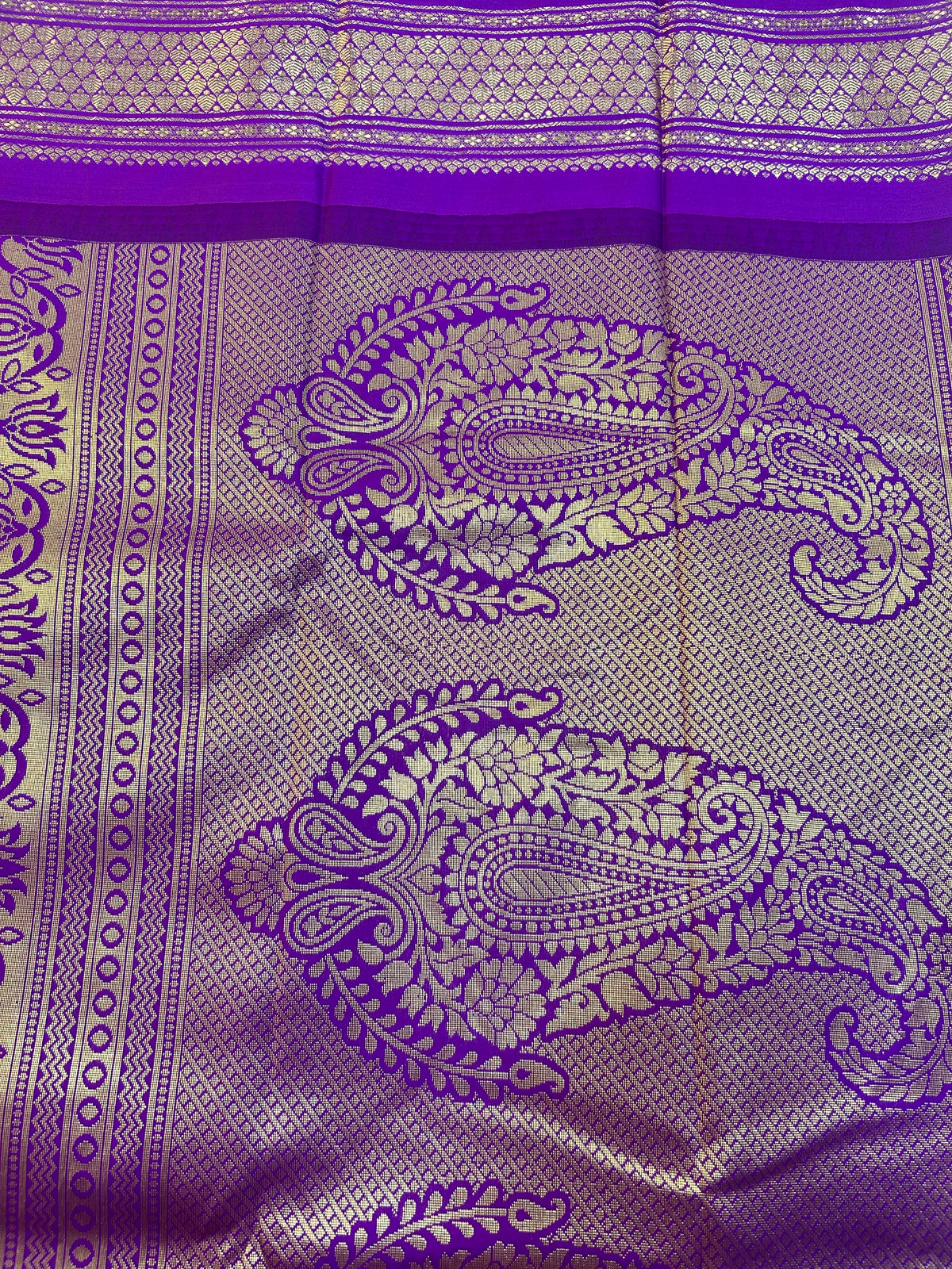 Semi Gadwal Checks Saree