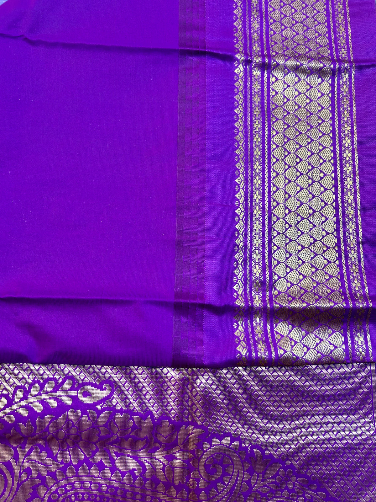 Semi Gadwal Checks Saree