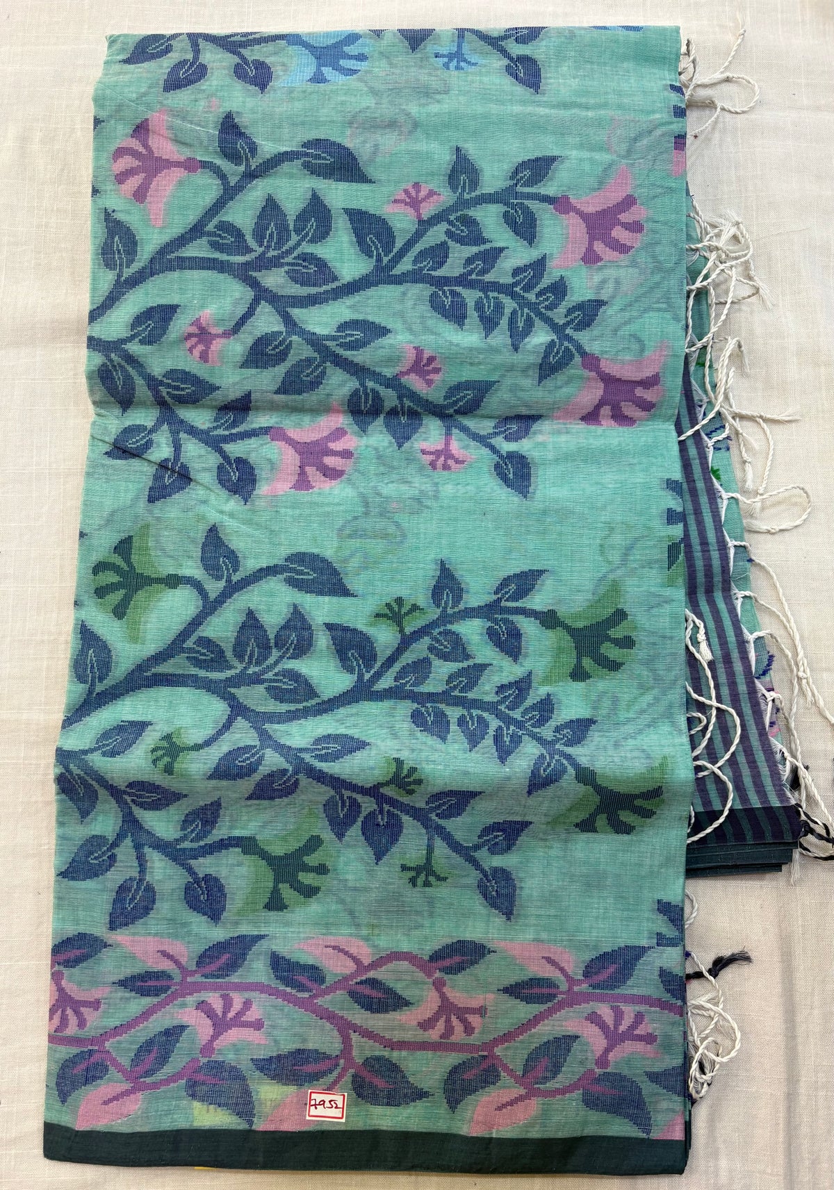 Jamdani saree
