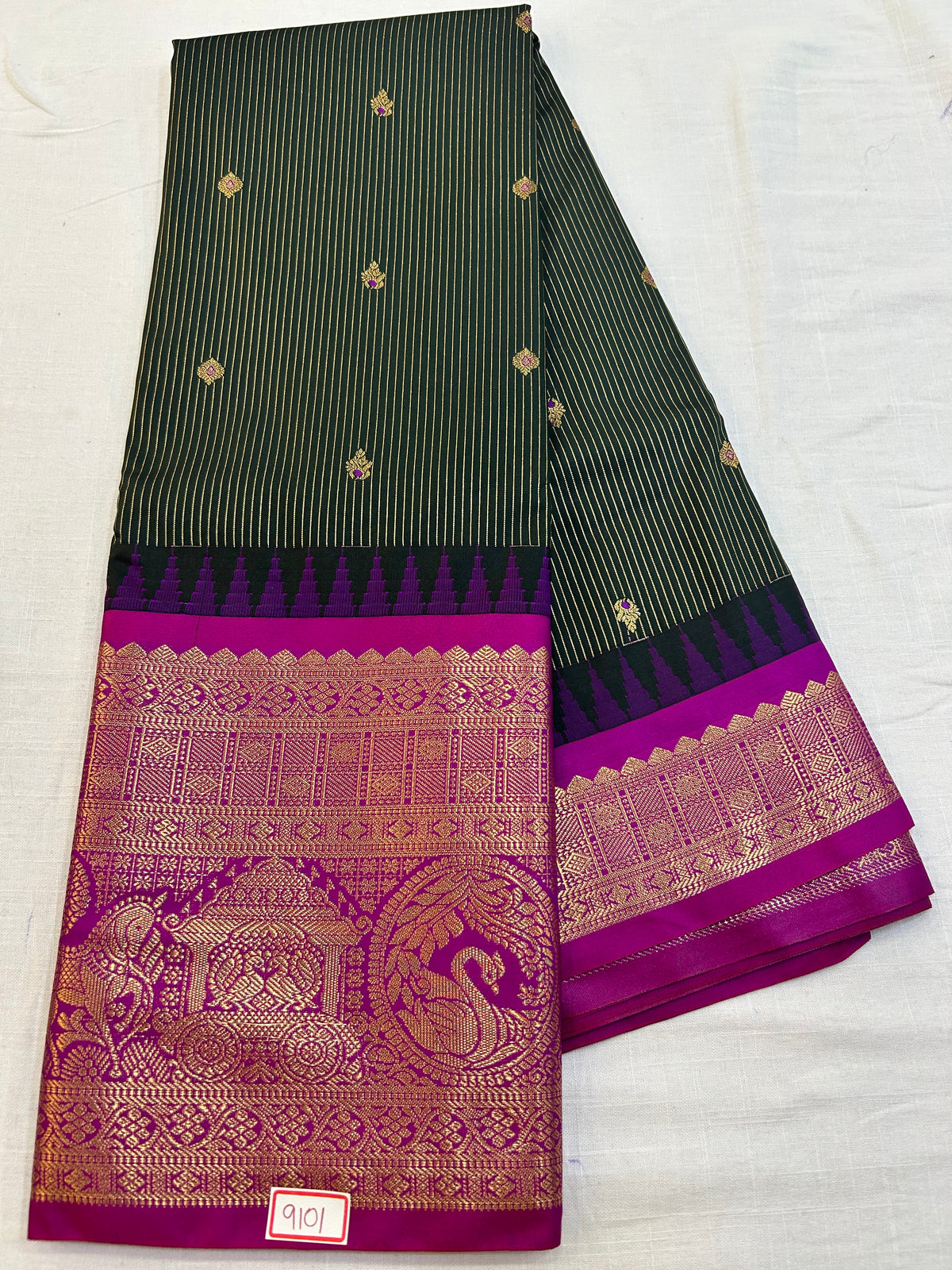 Semi Gadwal Saree