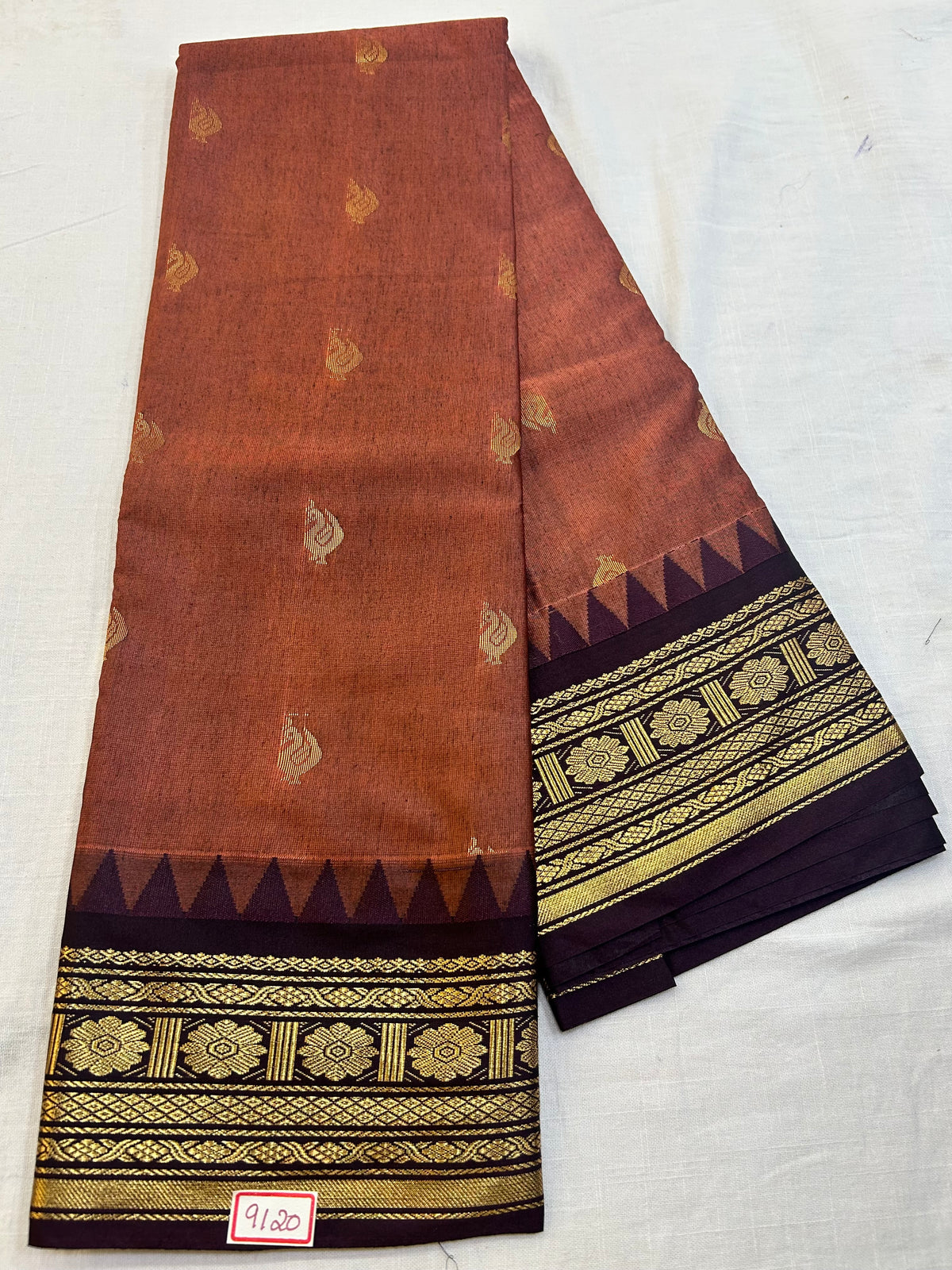 Semi Gadwal Sico Small border Saree