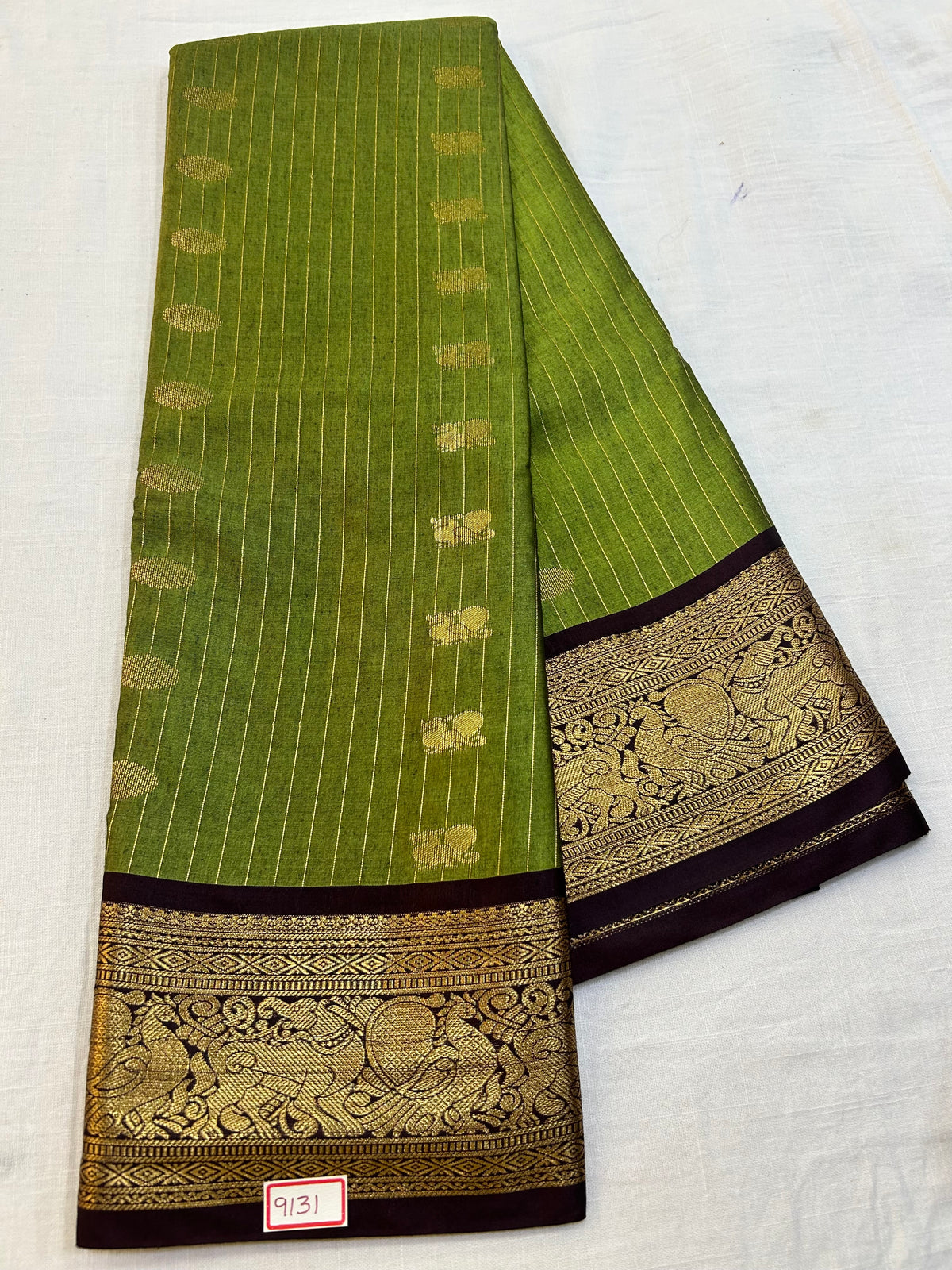 Semi Gadwal Sico Small border Saree
