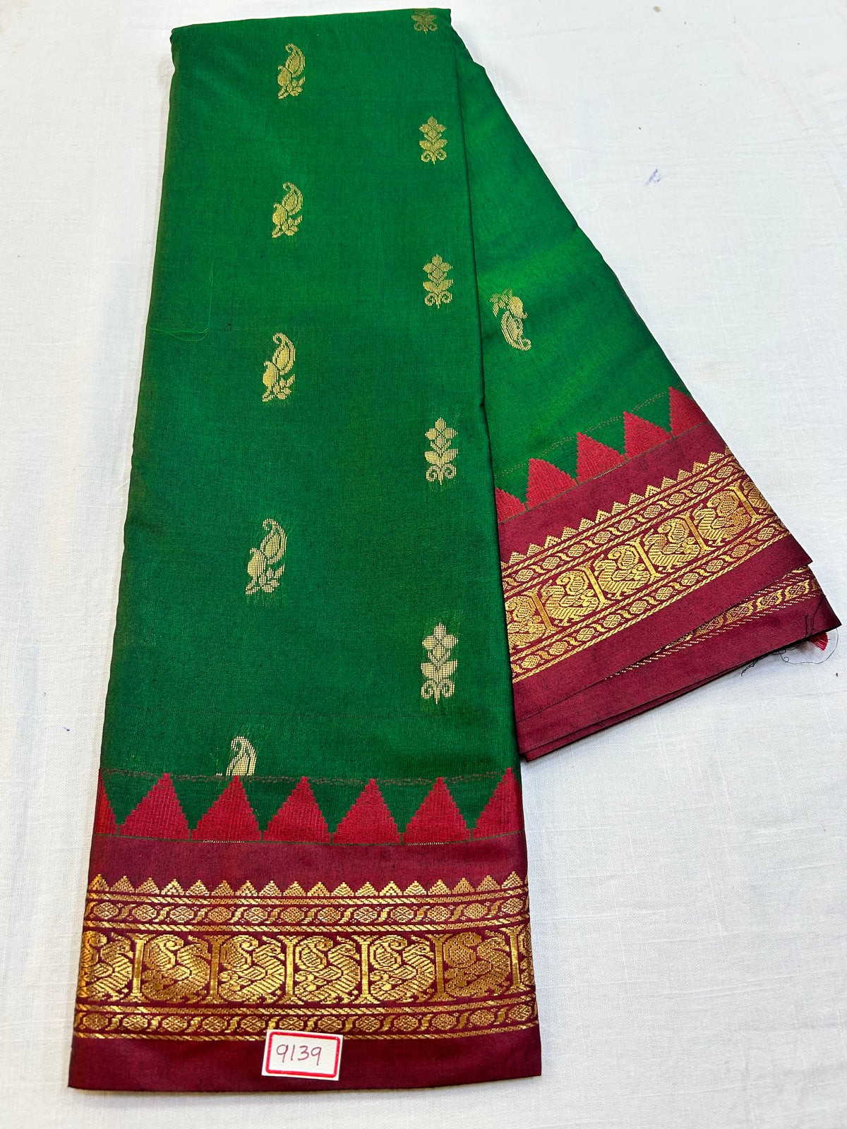 Semi Gadwal Sico Small border Saree