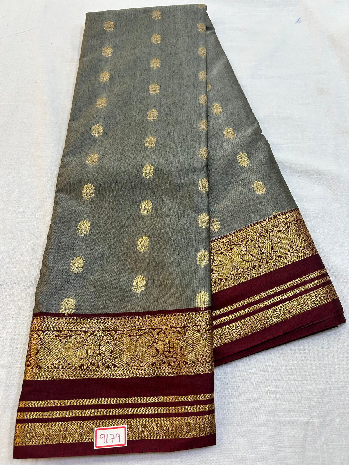 Semi Gadwal Sico Small border Saree