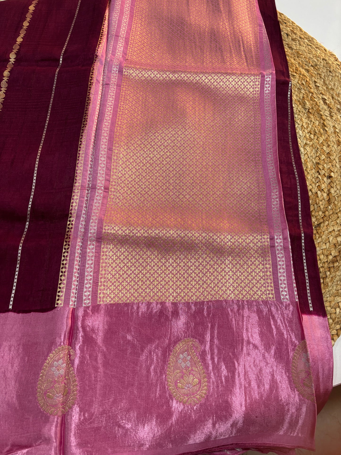 Banaras HO satin Border saree