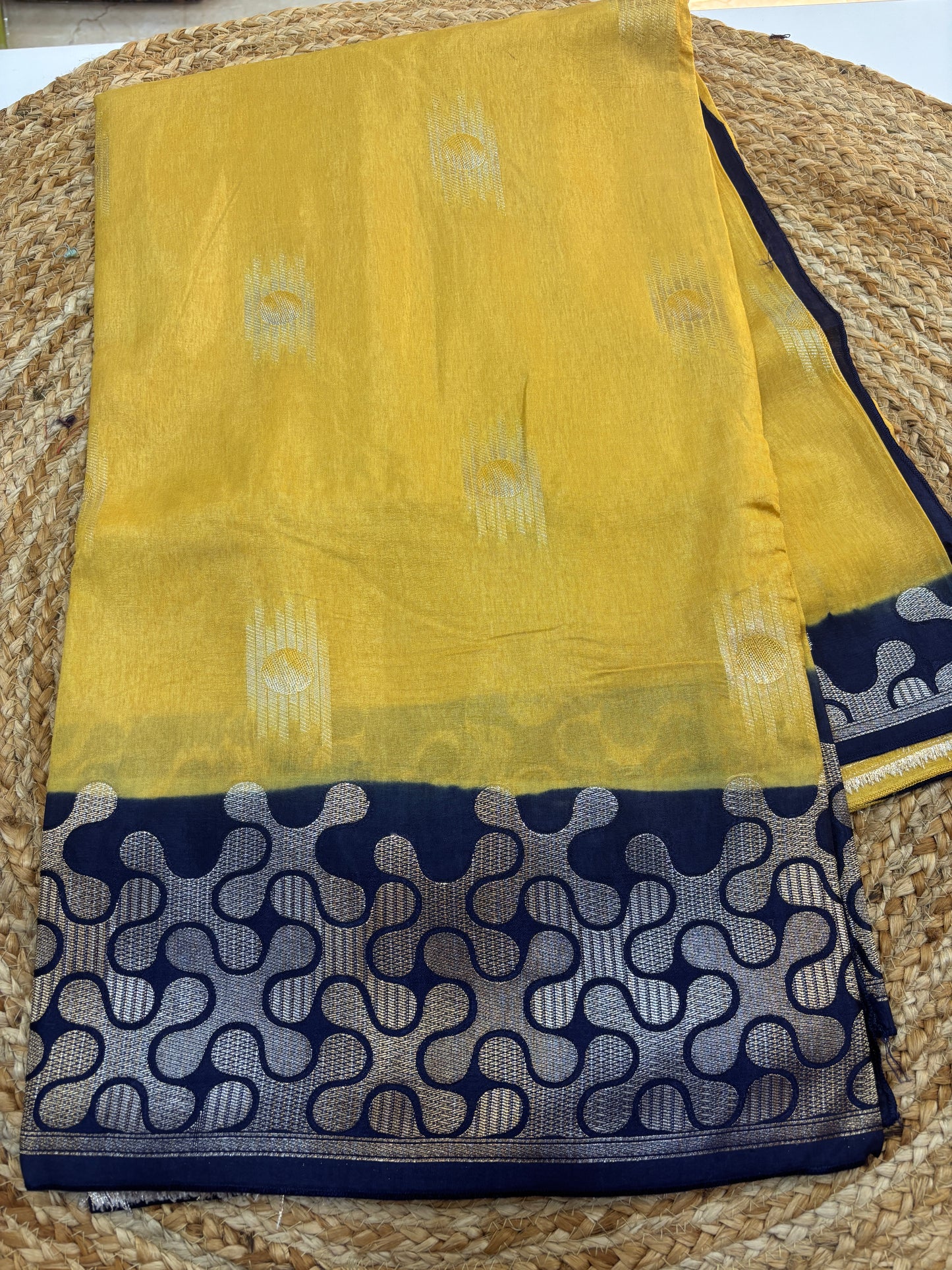 Banaras HO satin Border saree