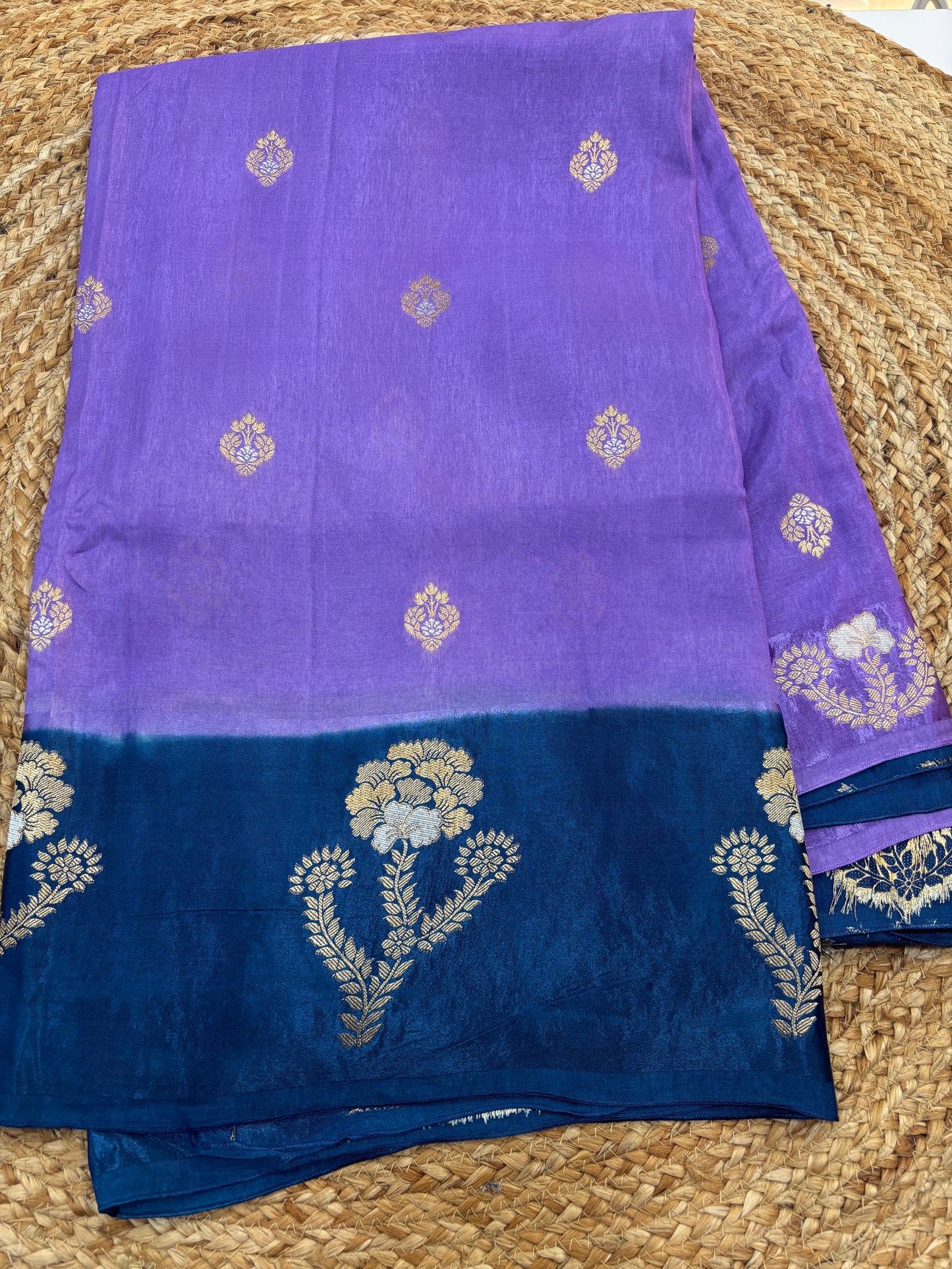 Banaras HO satin Border saree